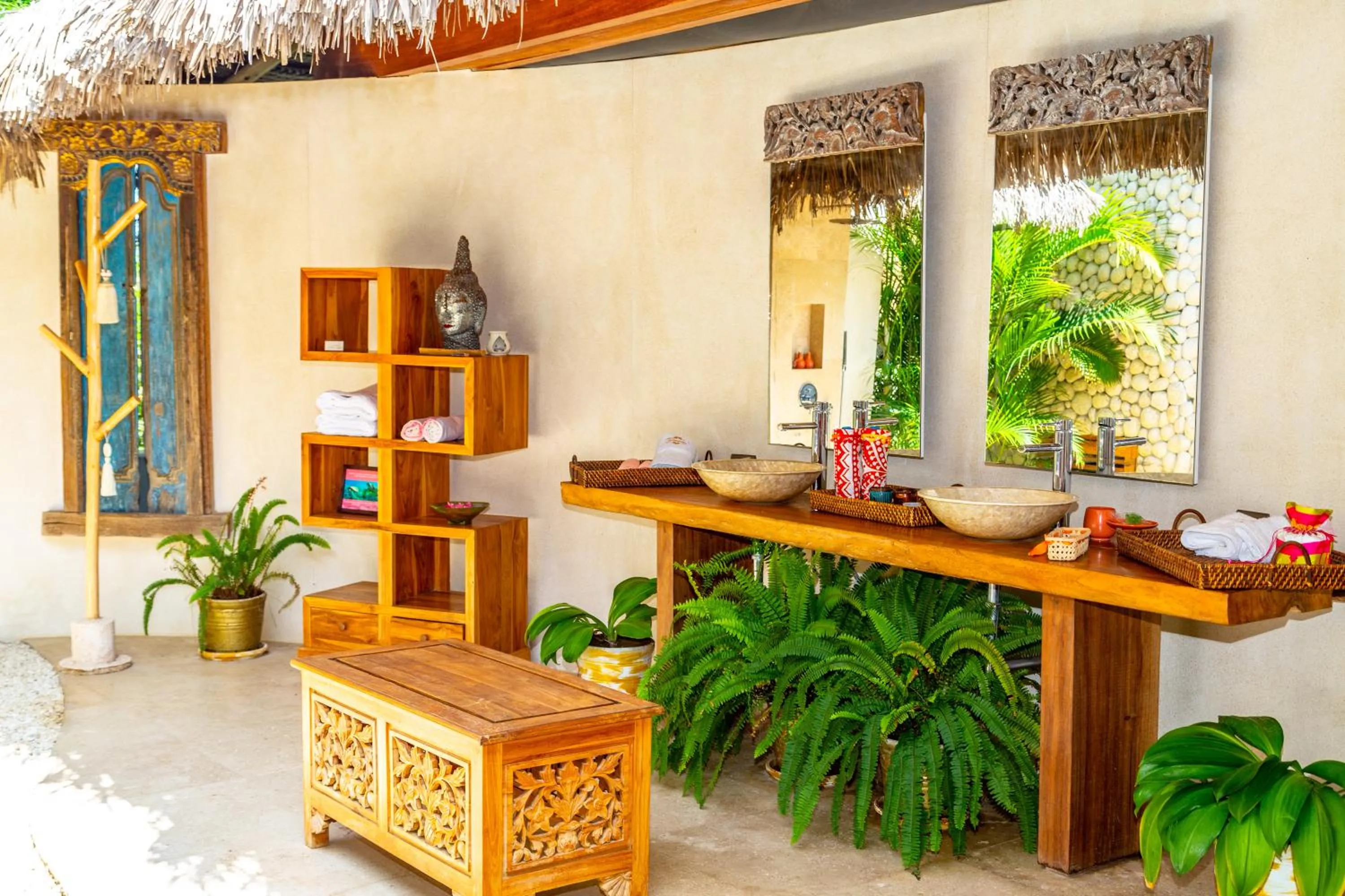 Open Air Bath in DCO Suites Lounge & Spa