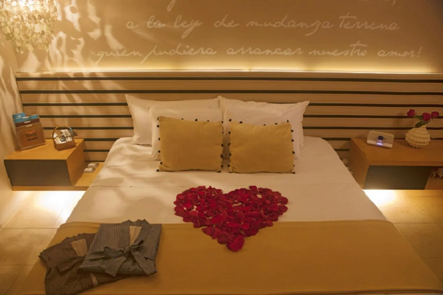 Bed in DCO Suites Lounge & Spa