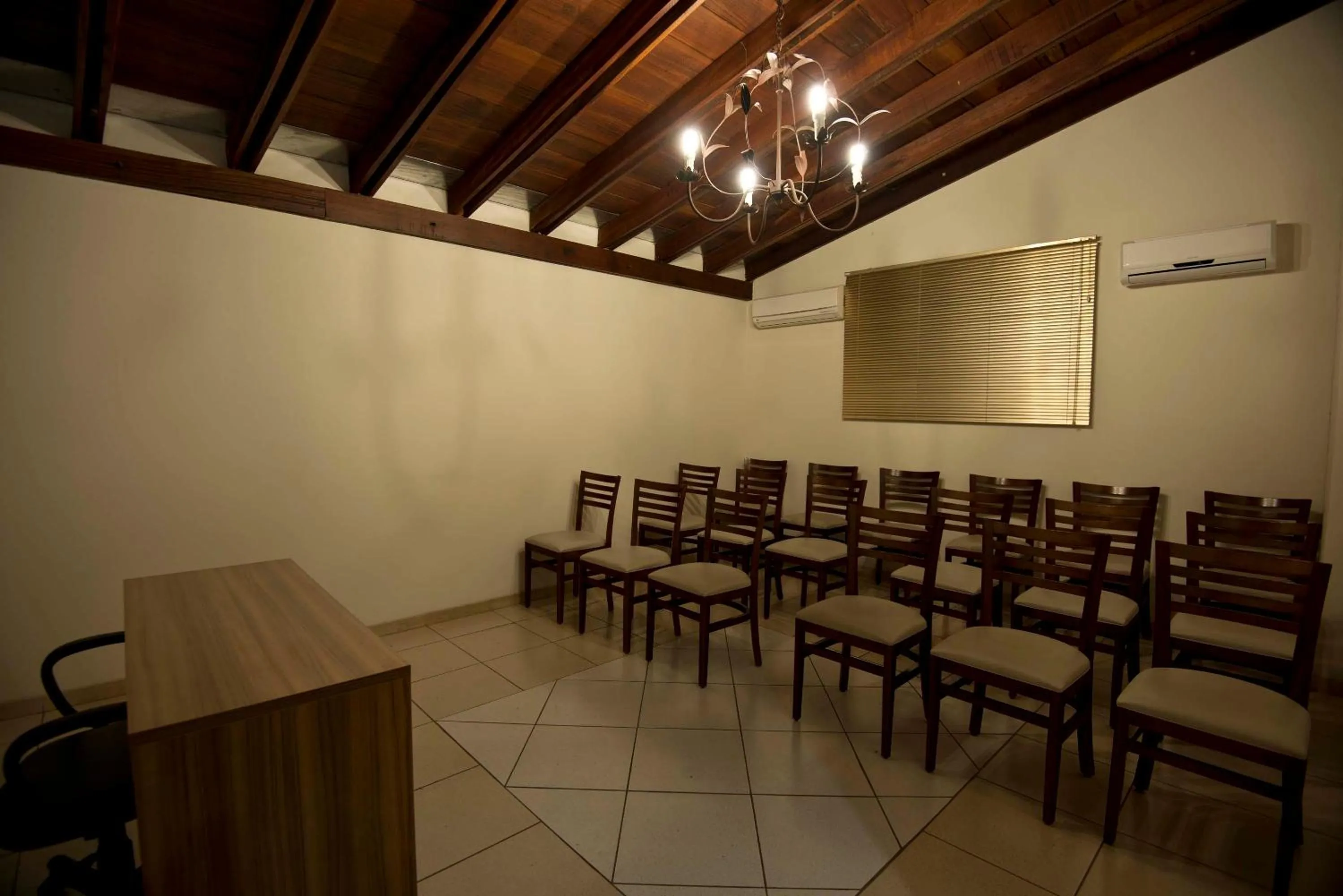 Business facilities in Grand Enio Hotel e Cantina