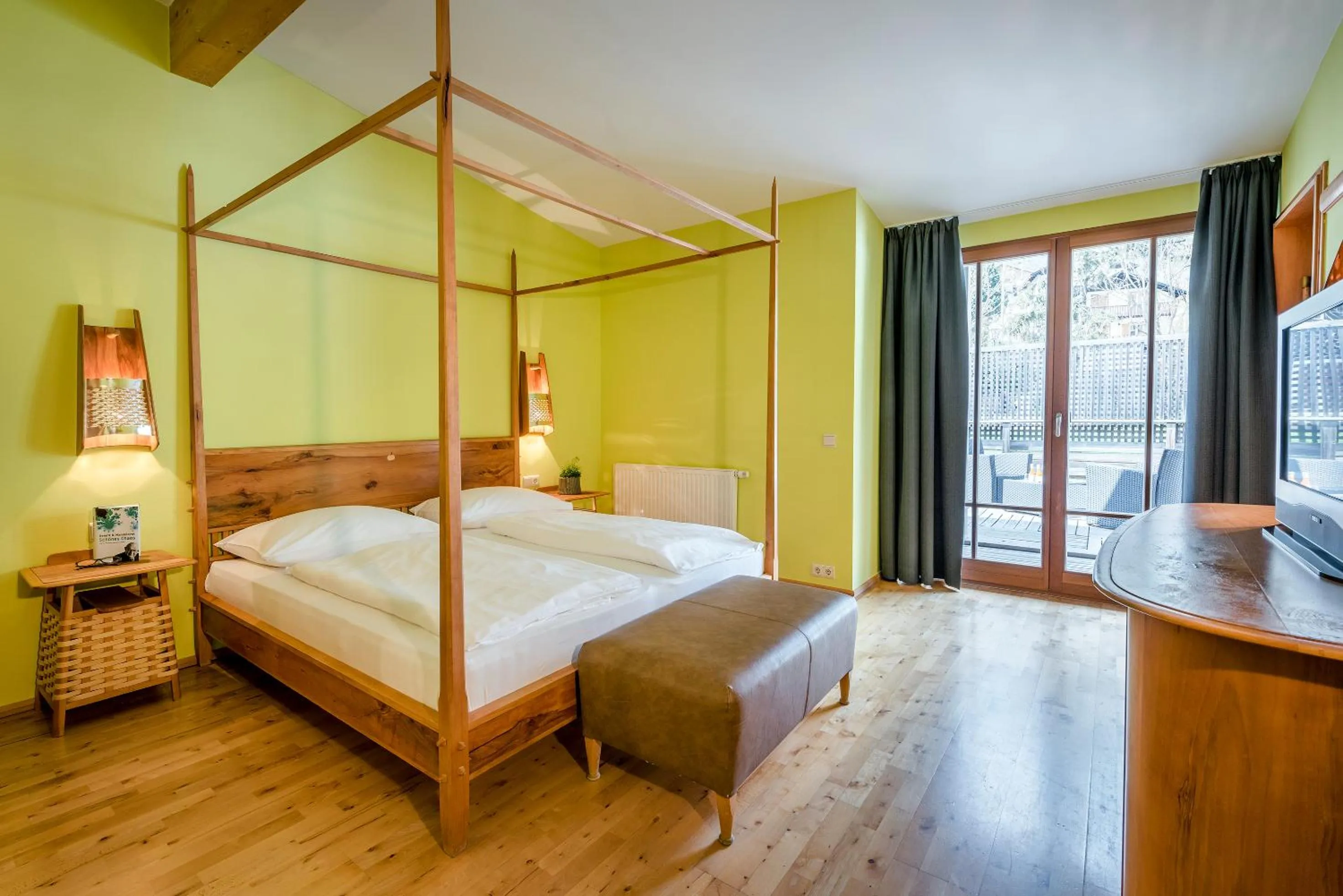 Bedroom, Bed in Botango