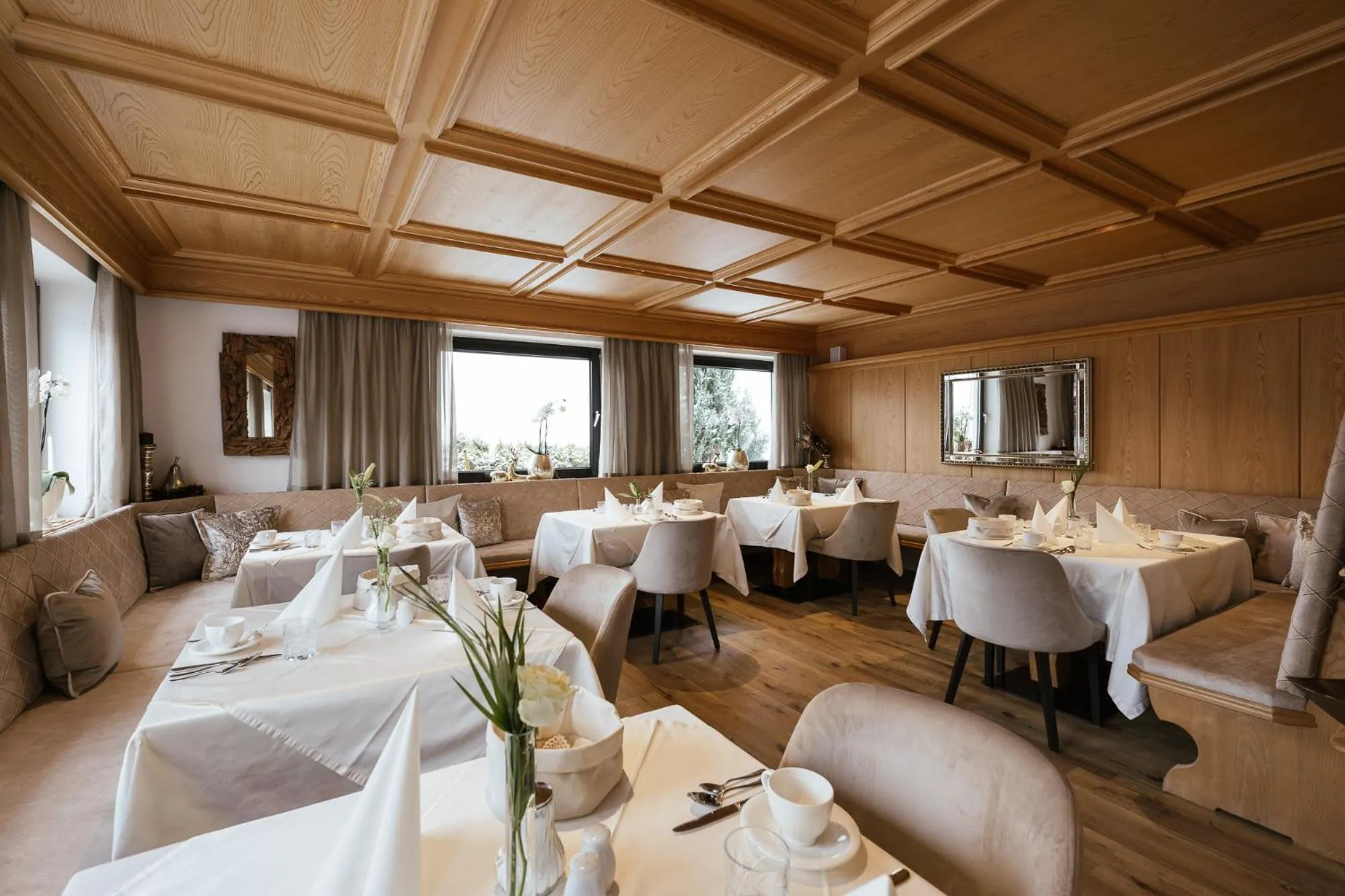 Restaurant/places to eat in Garni Hotel Platzer