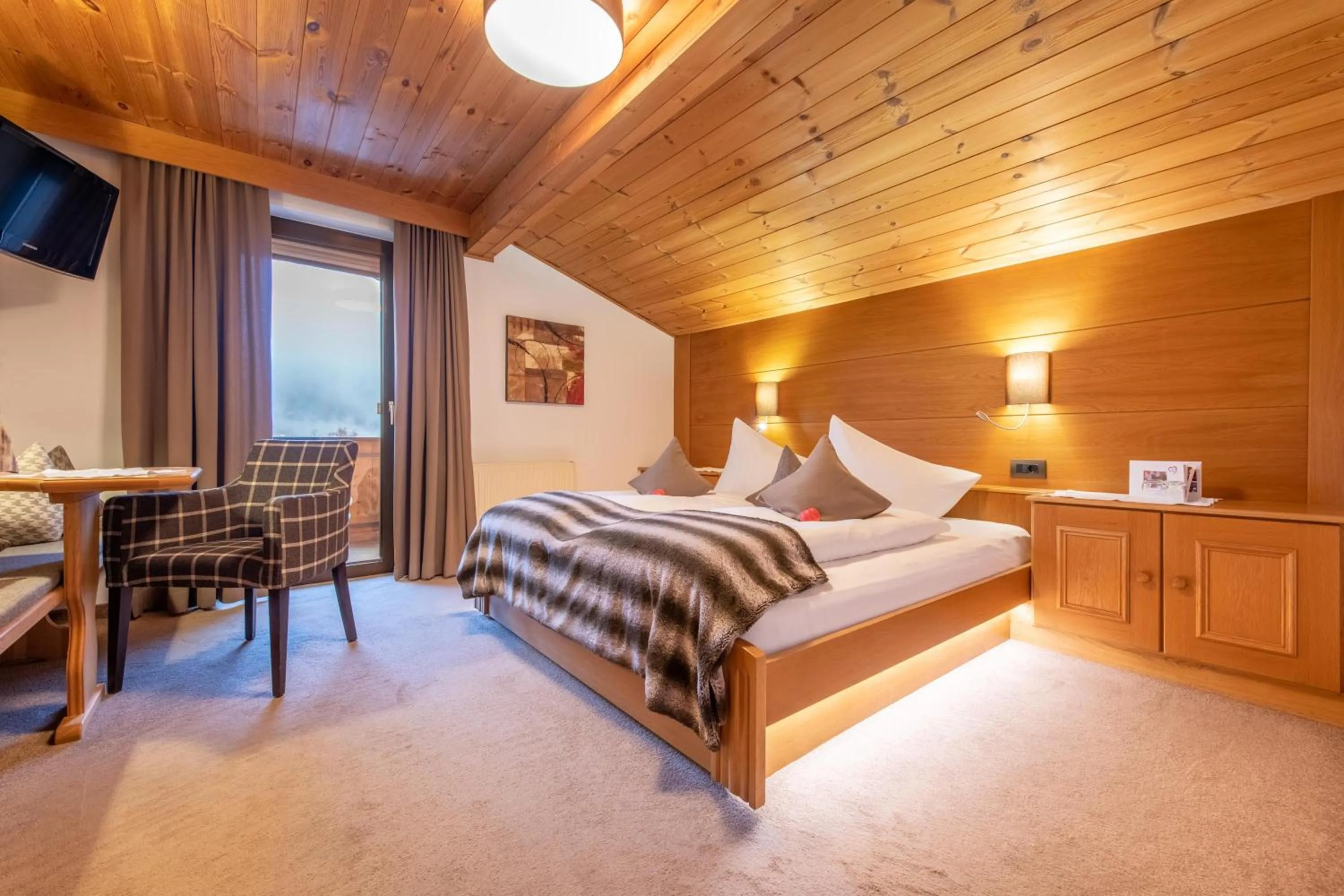 Bed in Garni Hotel Platzer