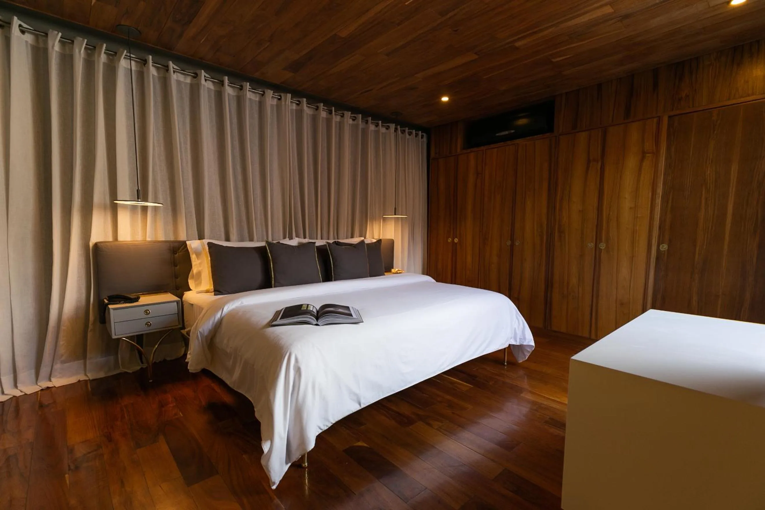 Bed in Dos Casas Hotel & Spa