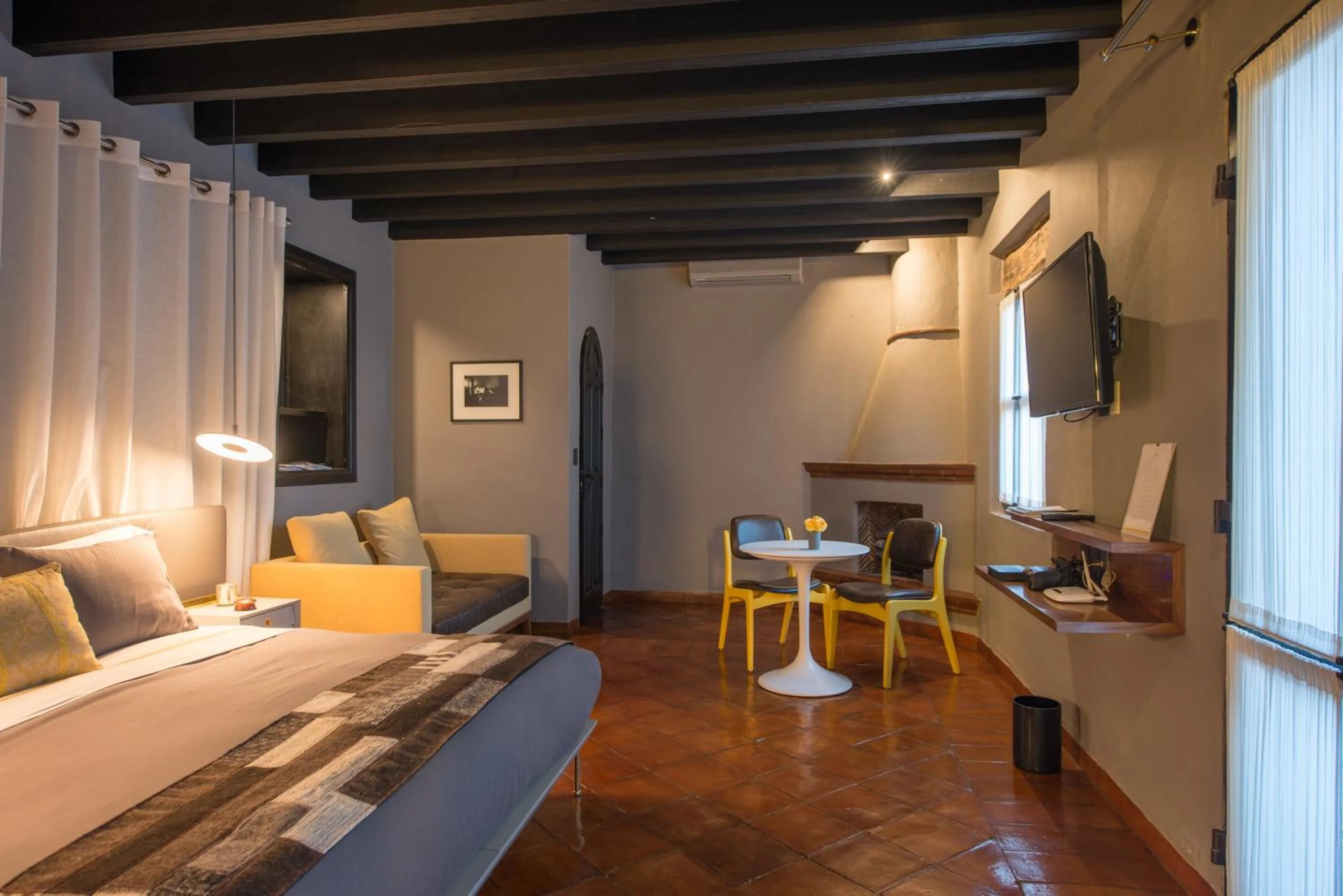 Living room, Bed in Dos Casas Hotel & Spa