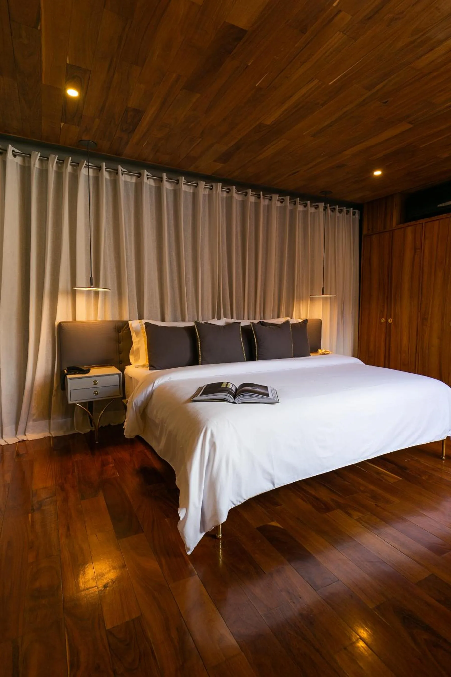 Bed in Dos Casas Hotel & Spa