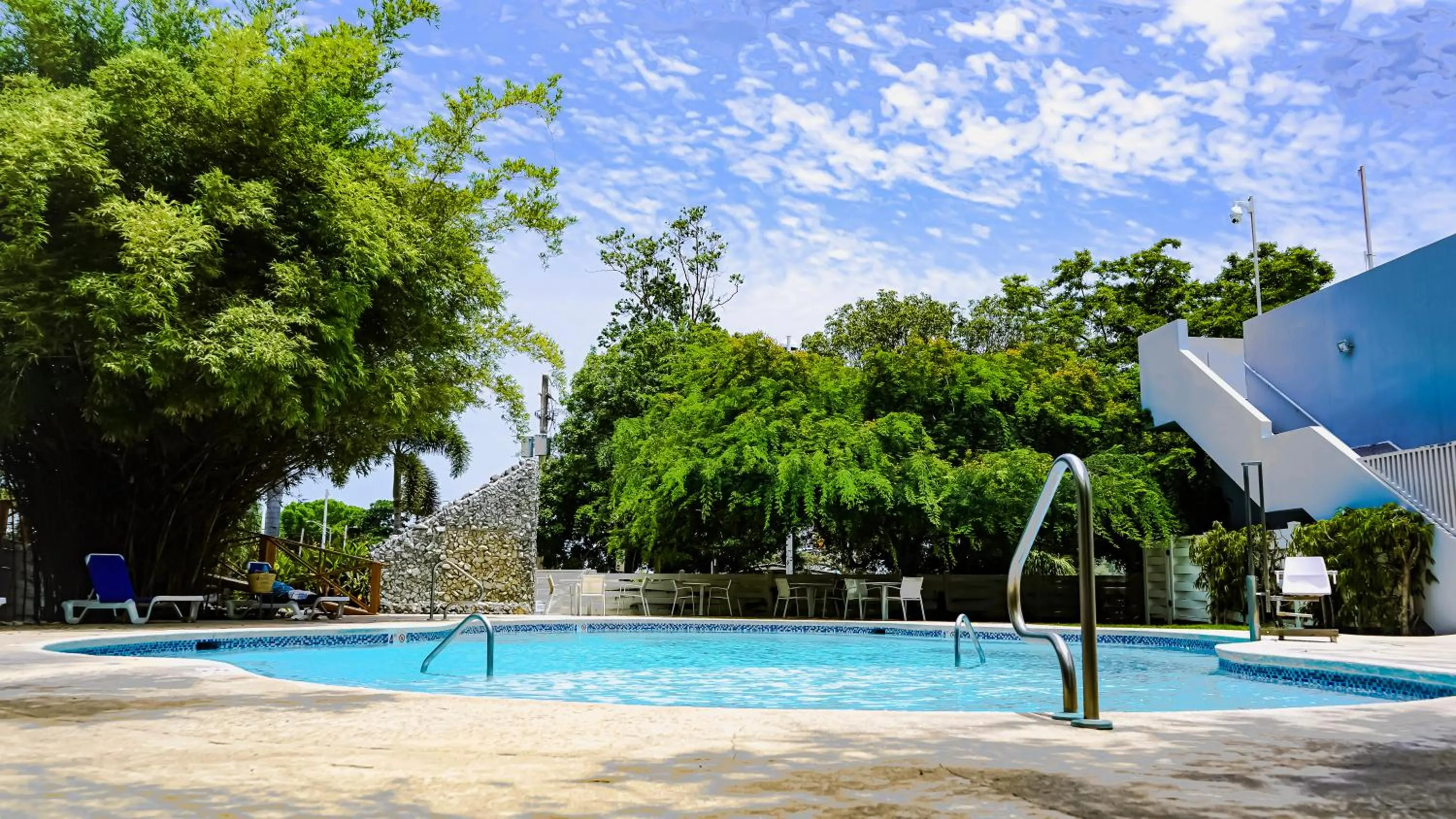 Swimming pool in Costa Bahia Hotel, Convention Center and Casino