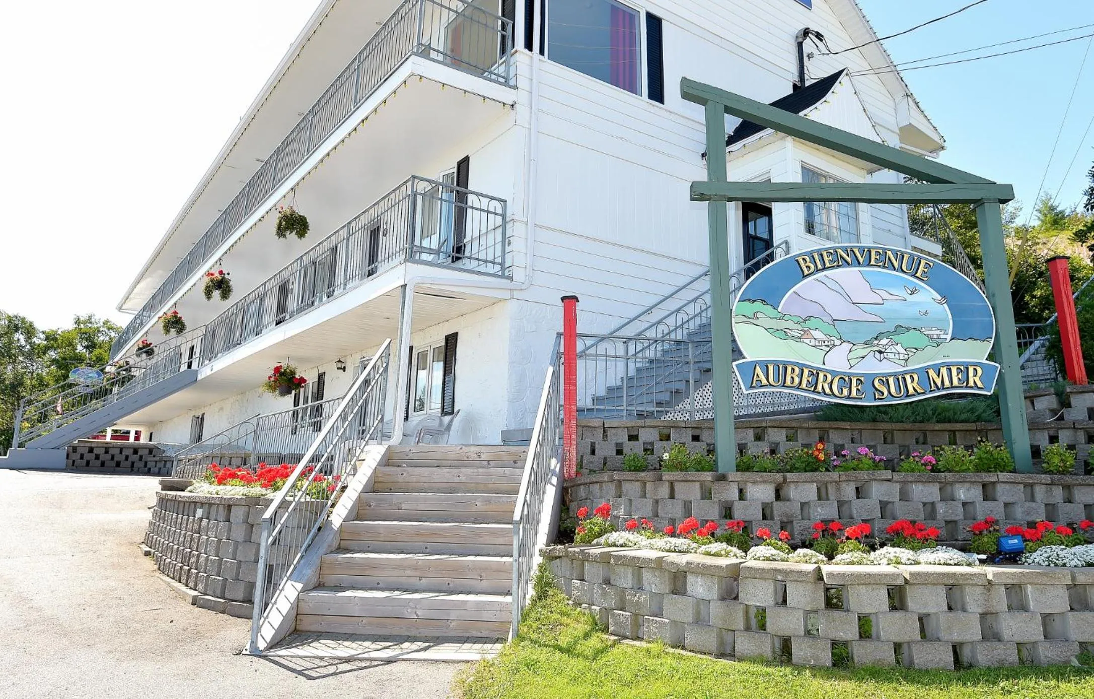 Property building in Auberge Sur Mer Charlevoix
