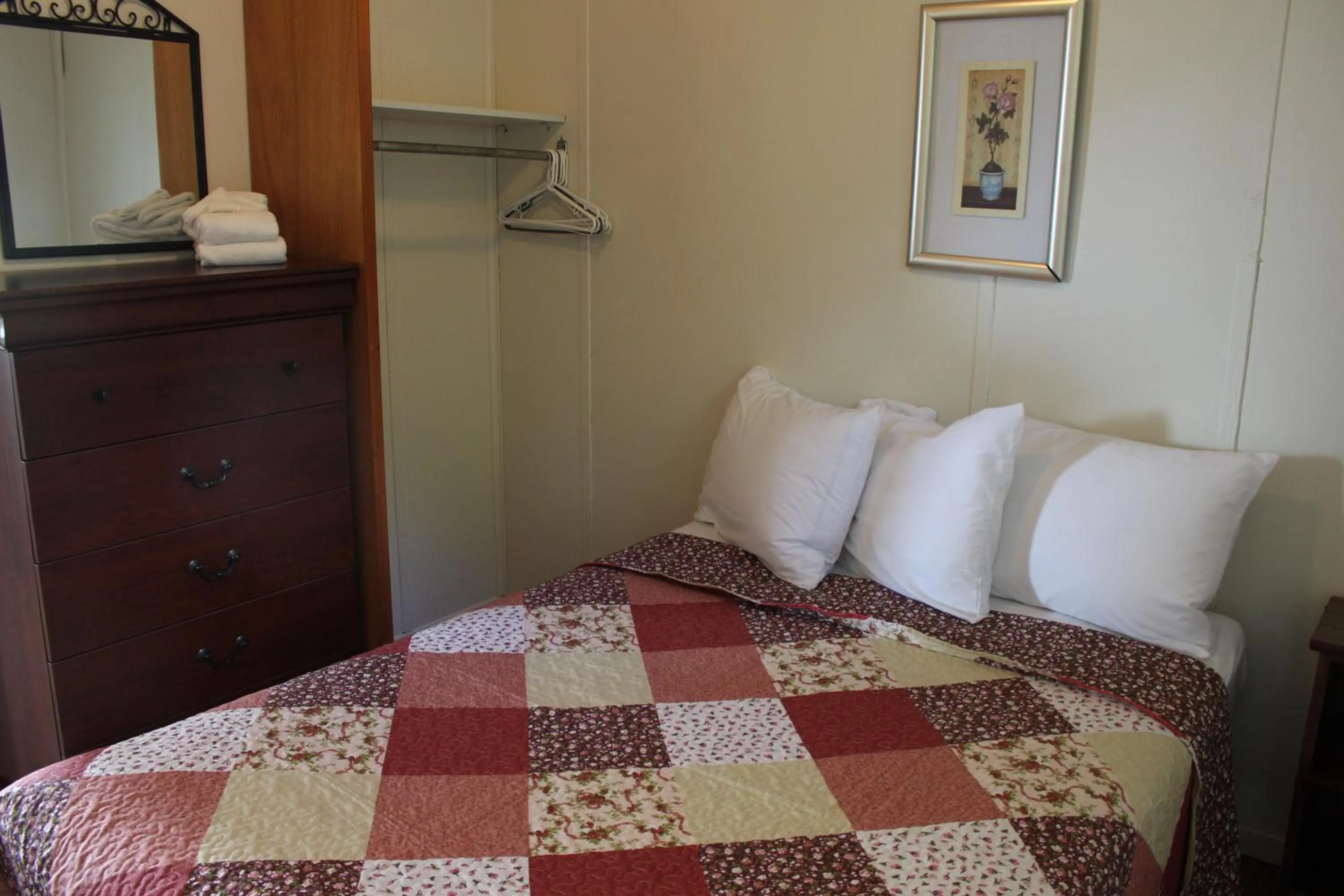 Bed in Auberge Sur Mer Charlevoix
