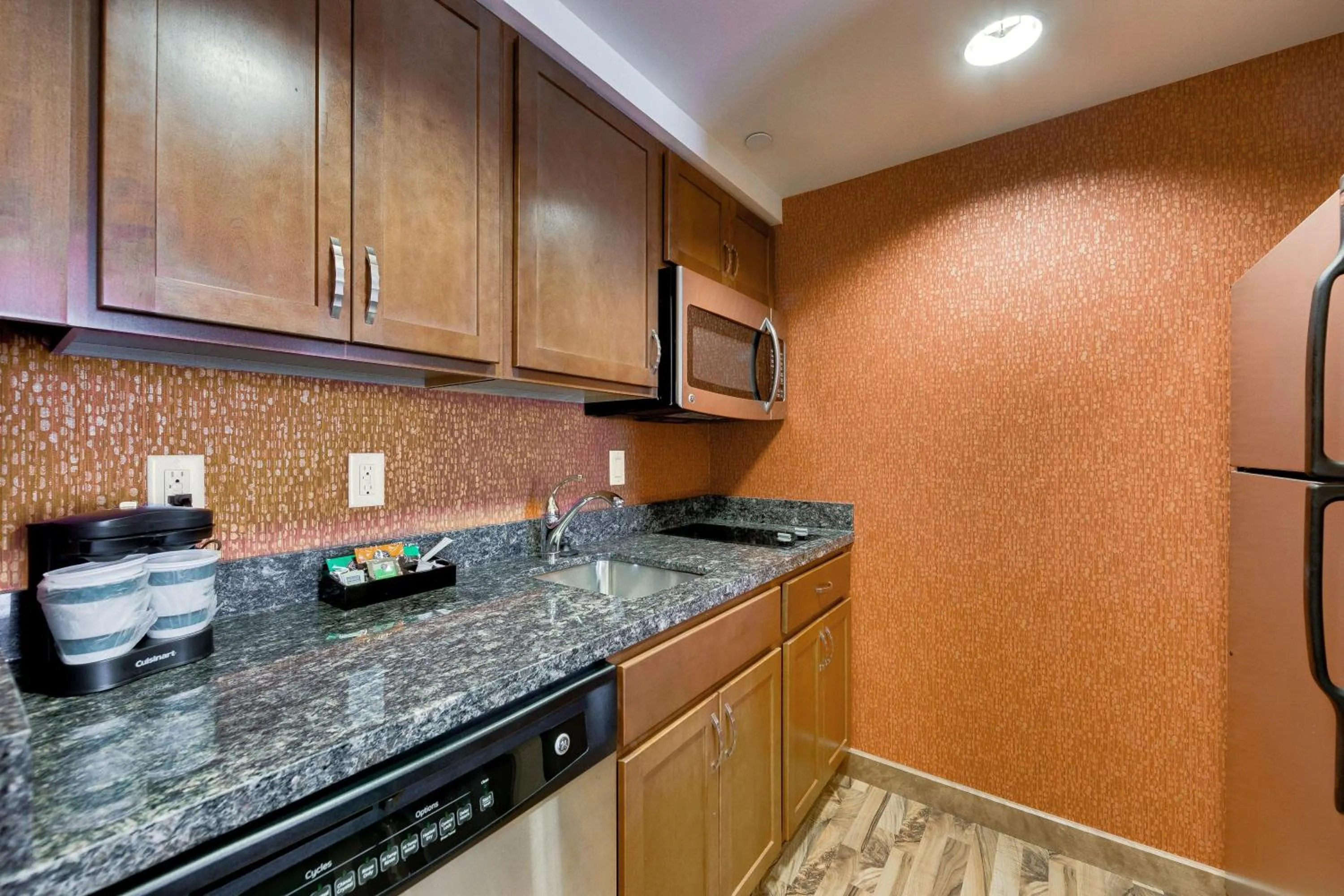 Kitchen or kitchenette in Homewood Suites by Hilton Fort Worth Medical Center