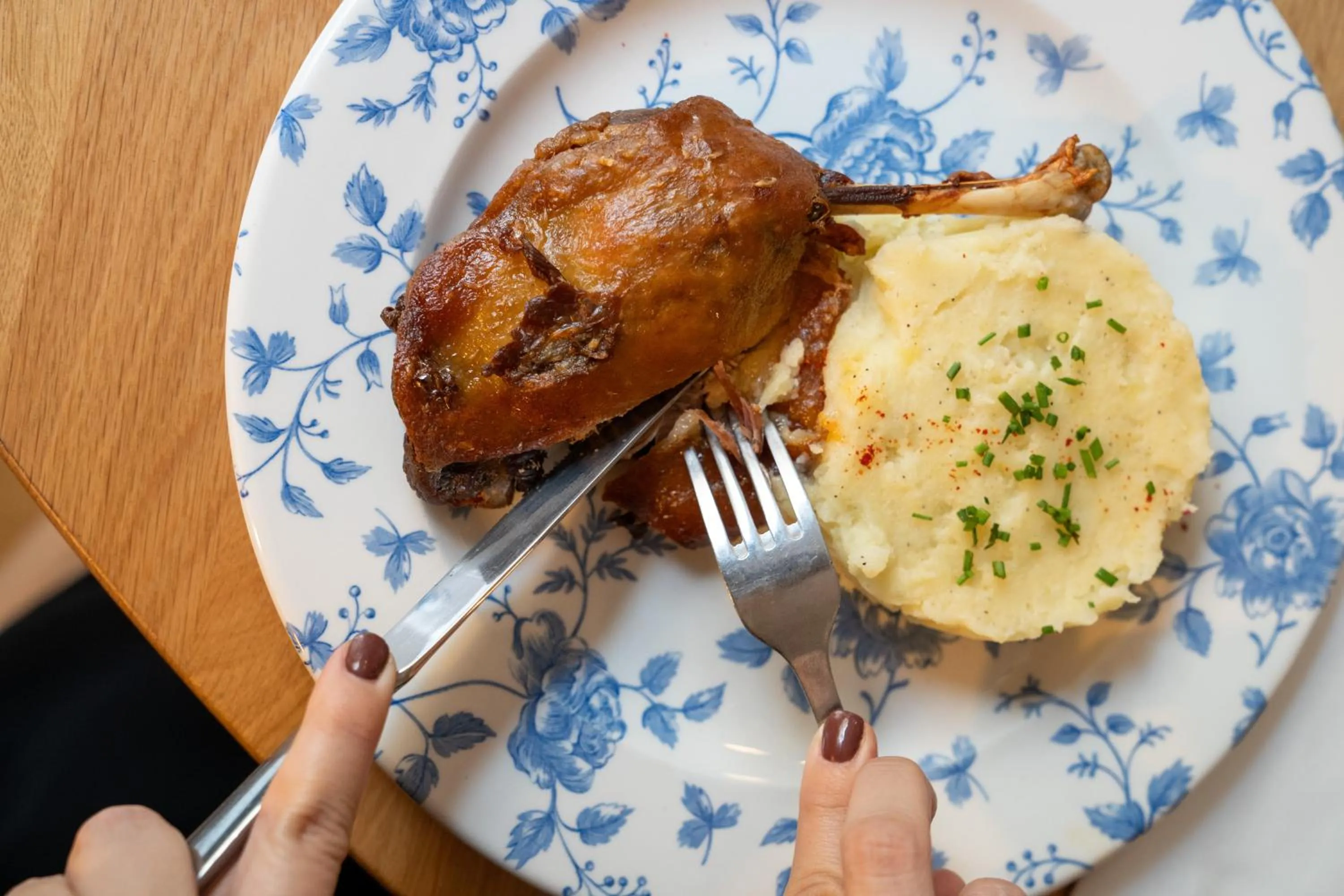 Restaurant/places to eat in Grand Hôtel d'Orléans