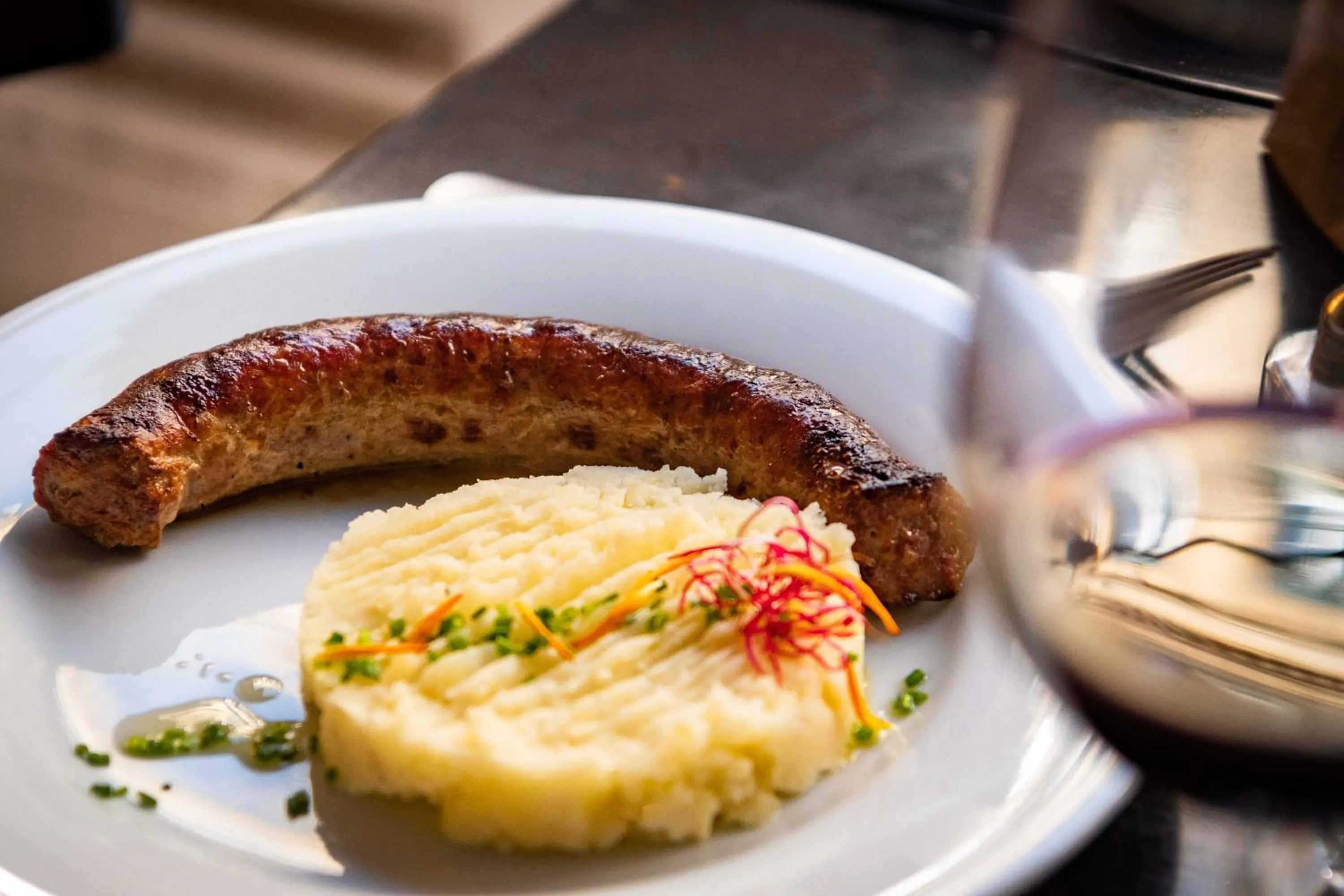 Restaurant/places to eat in Grand Hôtel d'Orléans