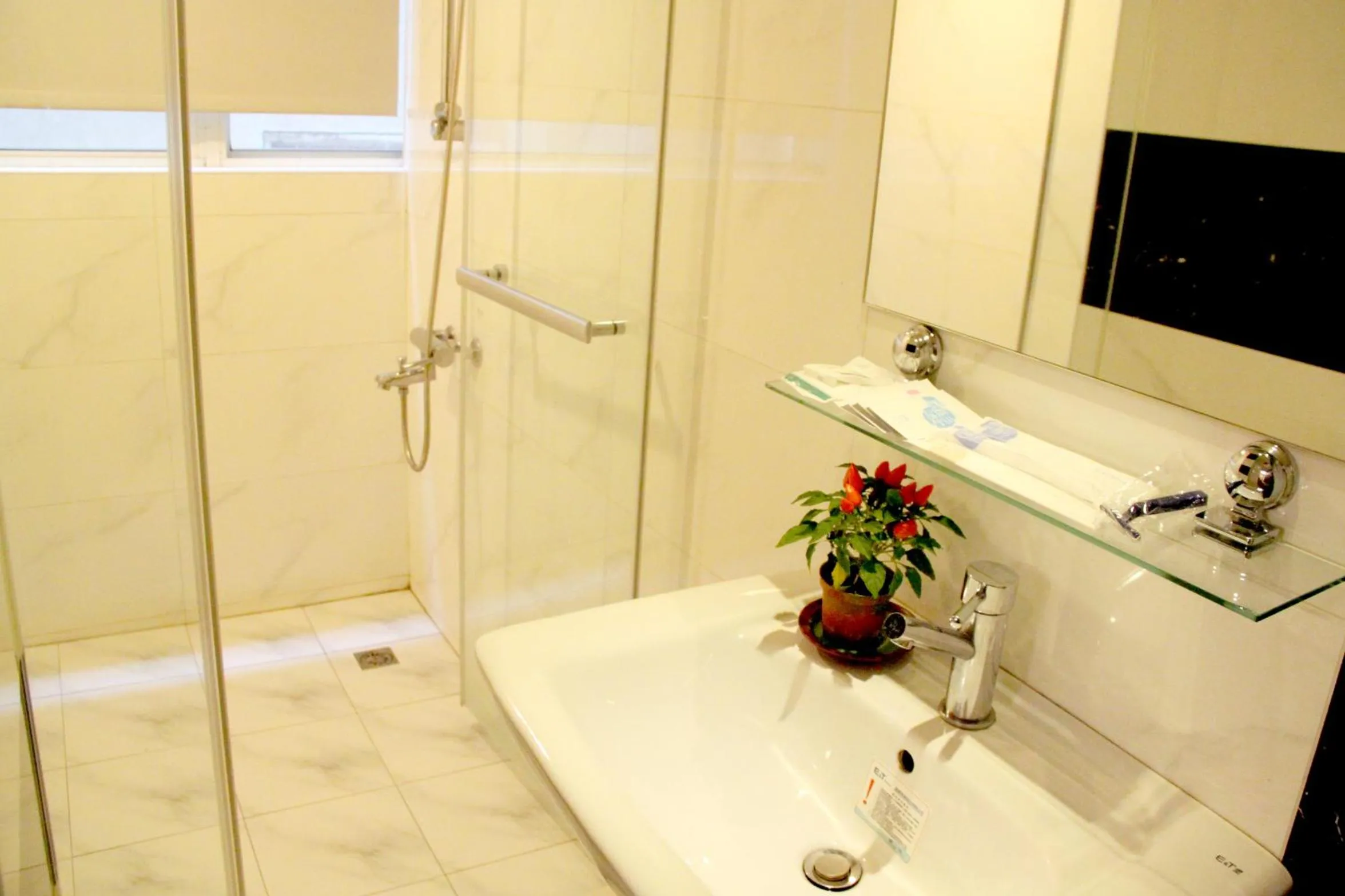 Bathroom in 貴都飯店-Crystal Hotel Taipei