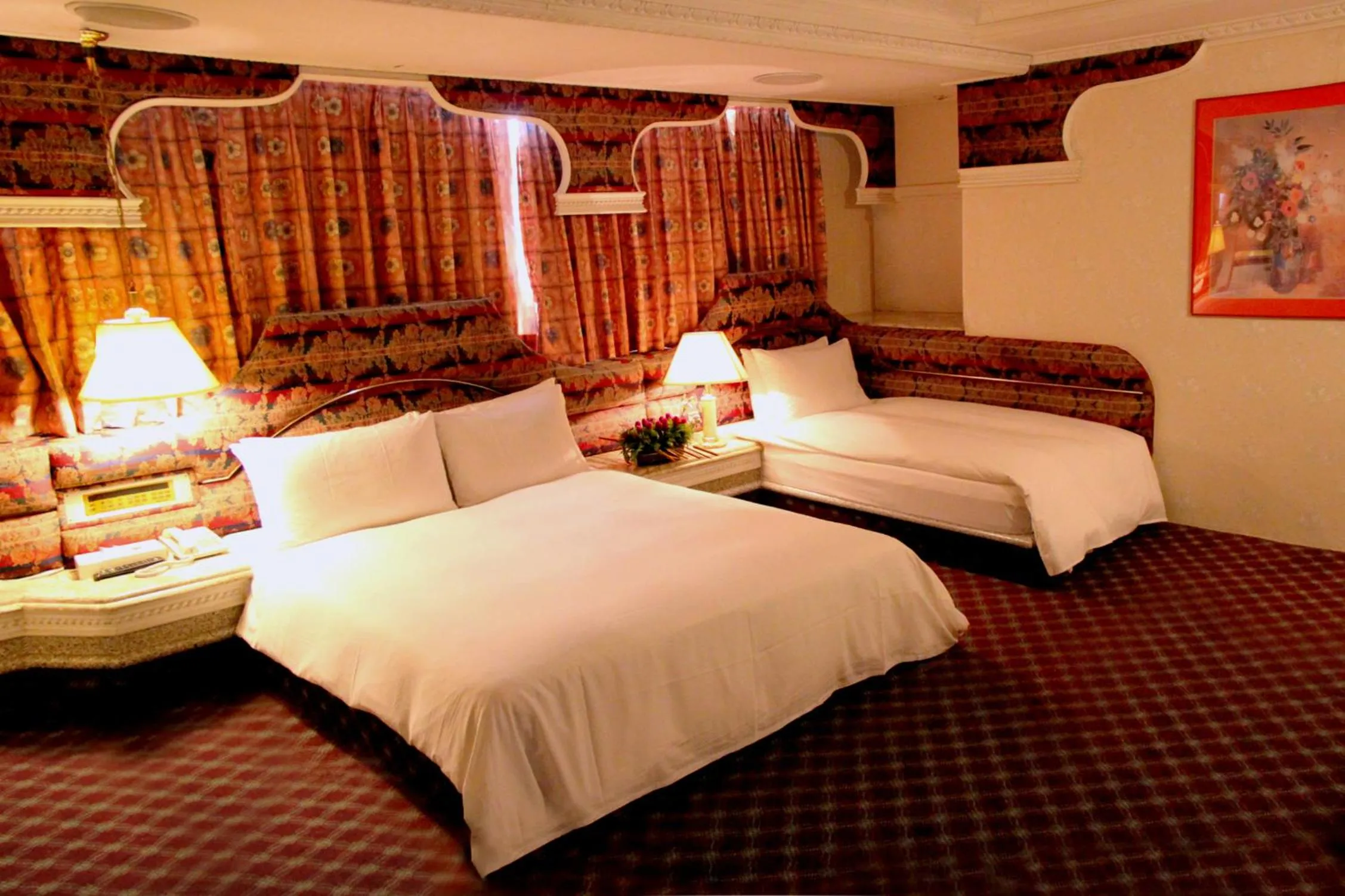 Photo of the whole room, Bed in 貴都飯店-Crystal Hotel Taipei