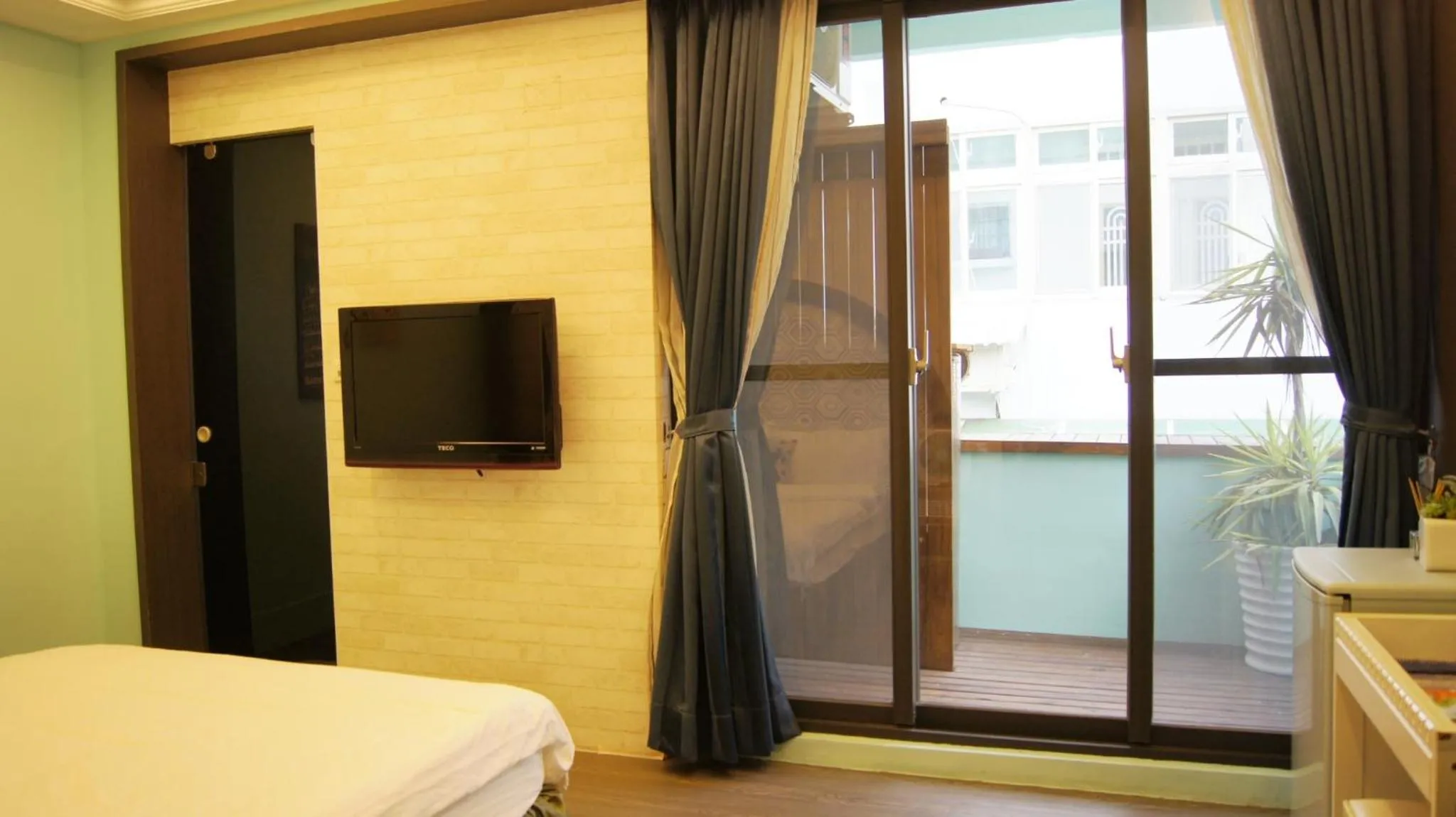 Bed in 海邊邊民宿 Near Seaside B&B 民宿1092號