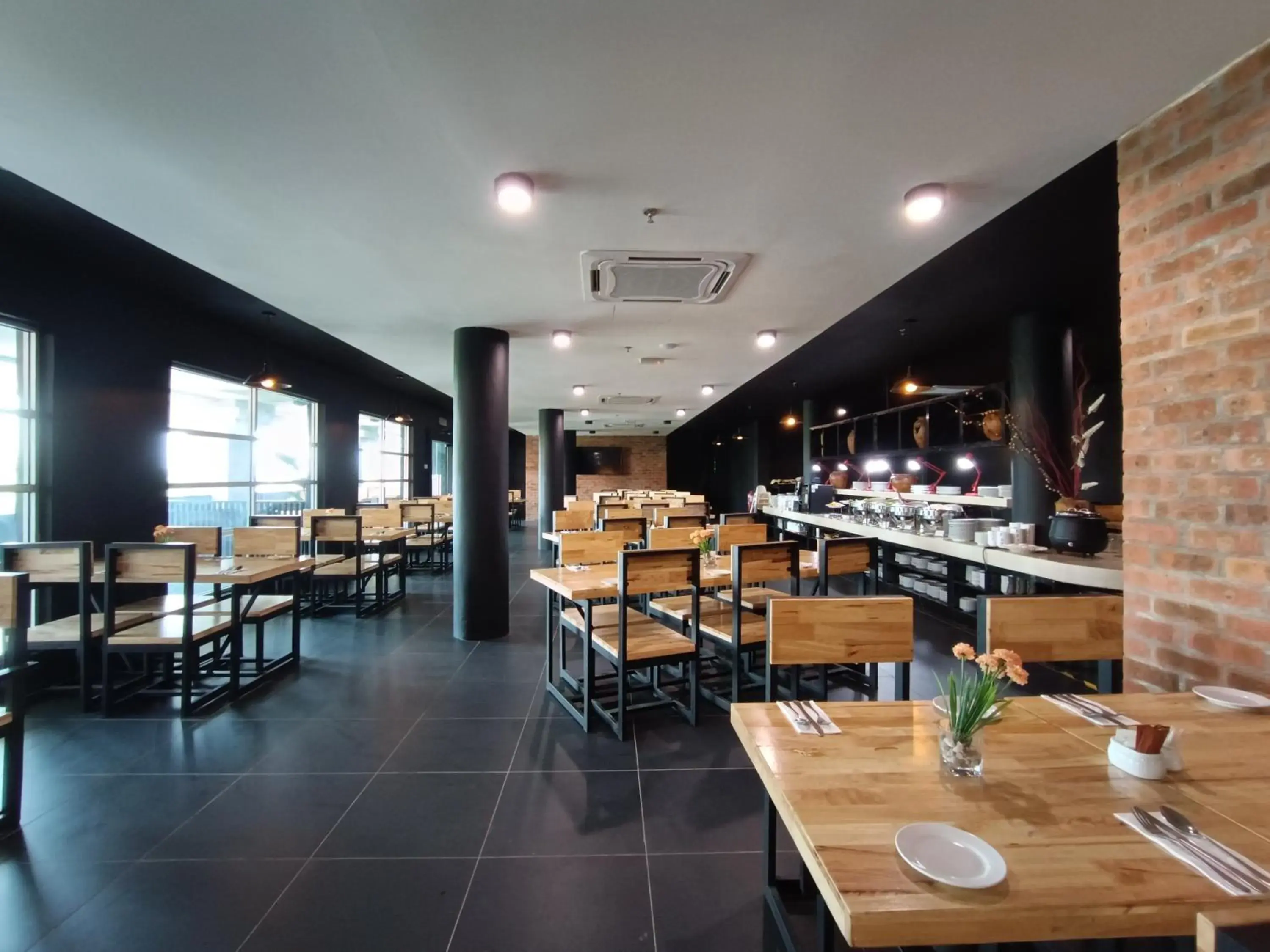 Restaurant/places to eat in Raia Inn Penang Restaurant/places to eat in Raia Inn Penang