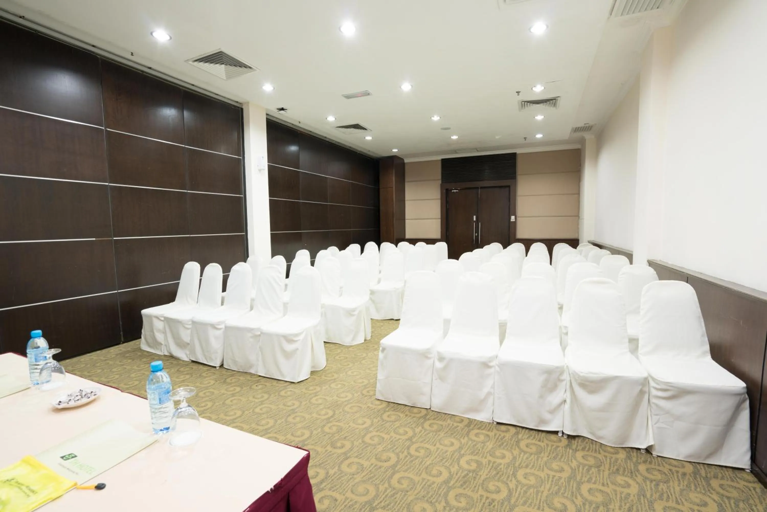 Business facilities in Raia Inn Penang