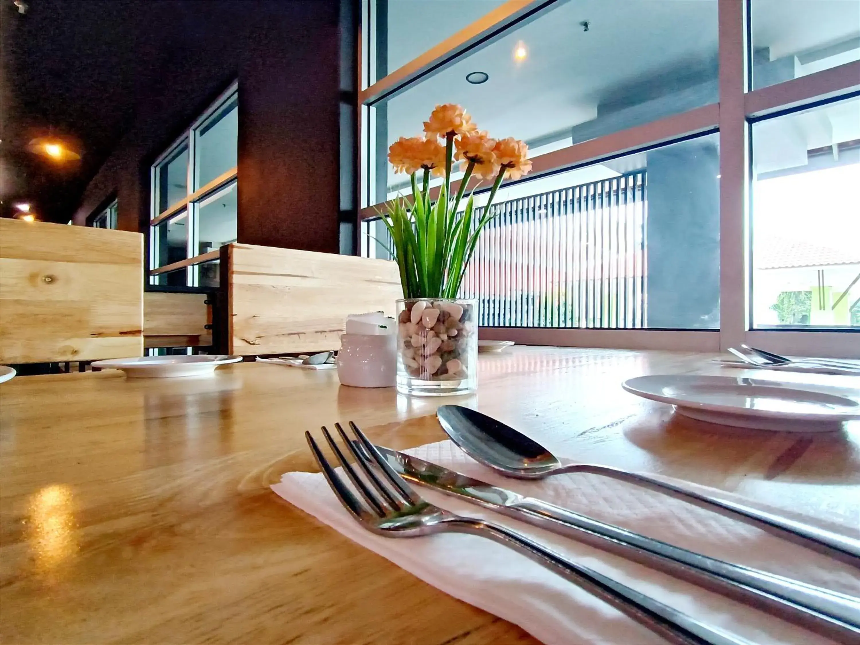 Restaurant/places to eat in Raia Inn Penang Restaurant/places to eat in Raia Inn Penang