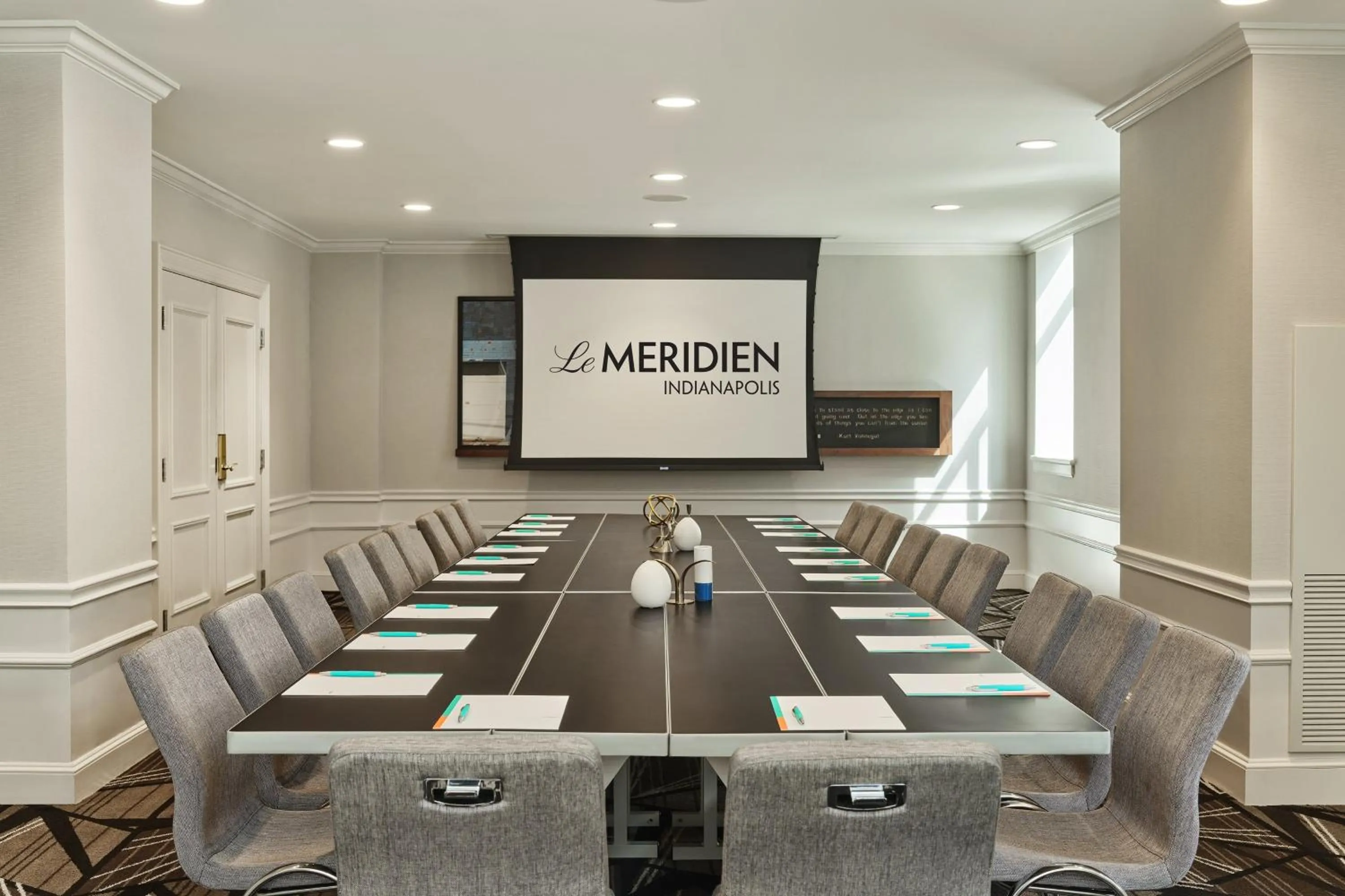 Meeting/conference room in Le Meridien Indianapolis