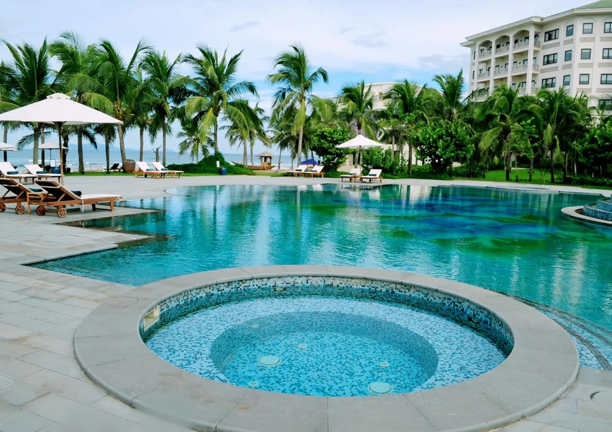 Swimming pool in Olalani Resort & Condotel Swimming pool in Olalani Resort & Condotel