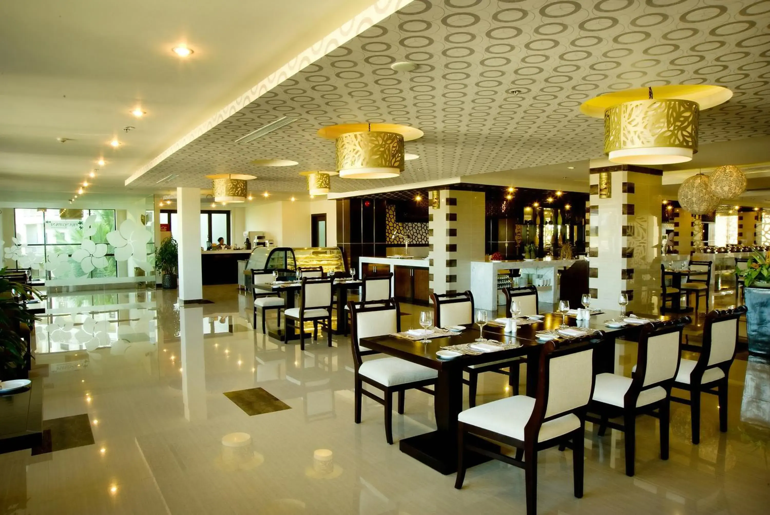 Restaurant/places to eat in Olalani Resort & Condotel Restaurant/places to eat in Olalani Resort & Condotel