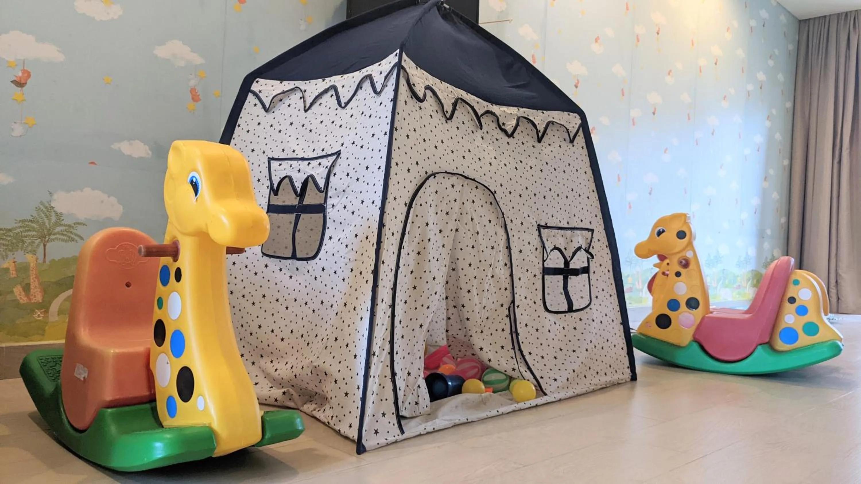 Kids's club in Olalani Resort & Condotel