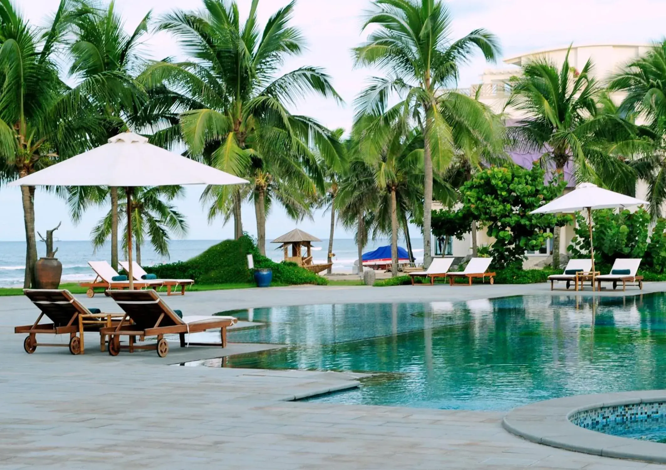 Swimming pool in Olalani Resort & Condotel Swimming pool in Olalani Resort & Condotel