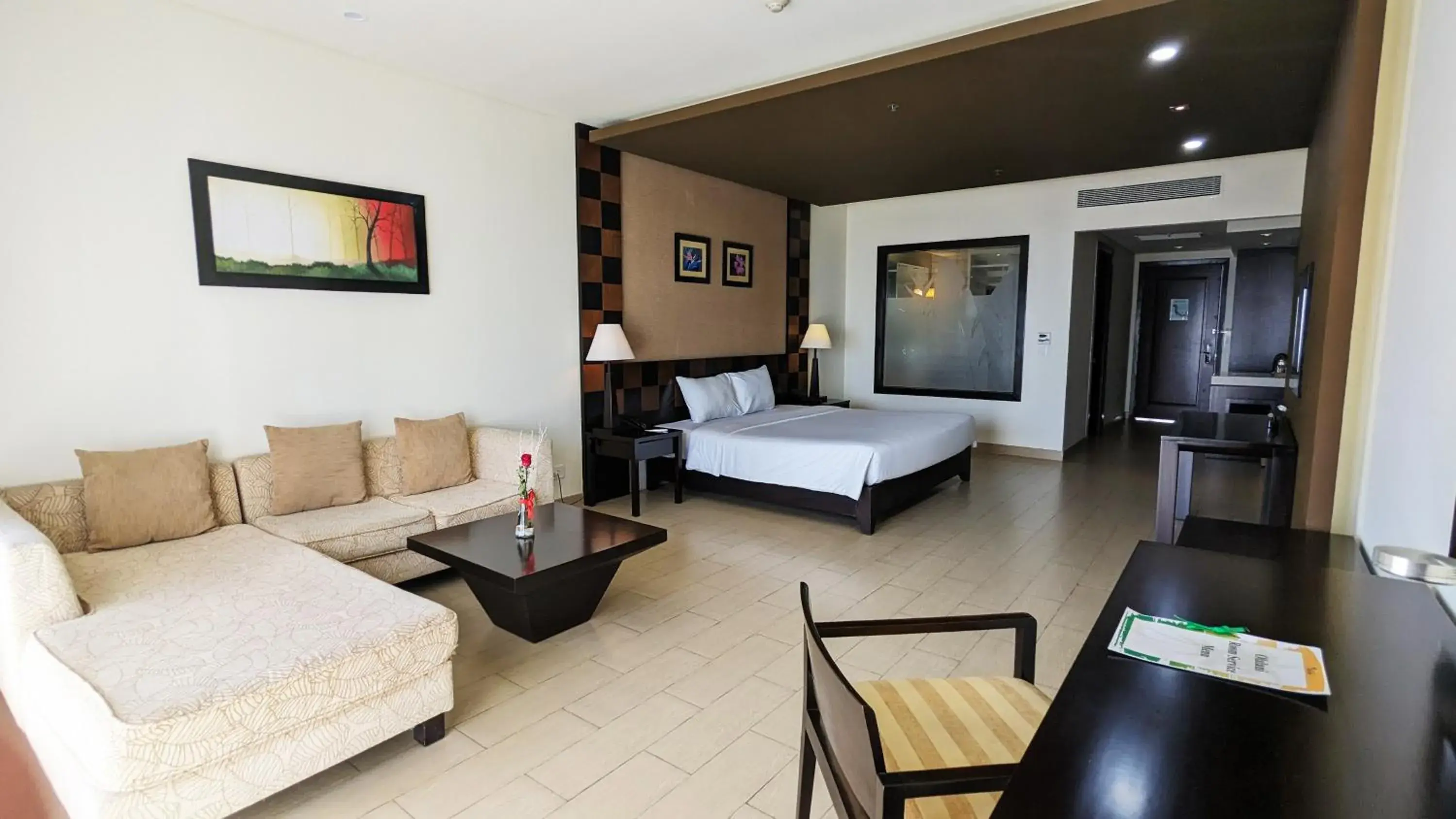 Deluxe Double Room with Balcony in Olalani Resort & Condotel Deluxe Double Room with Balcony in Olalani Resort & Condotel