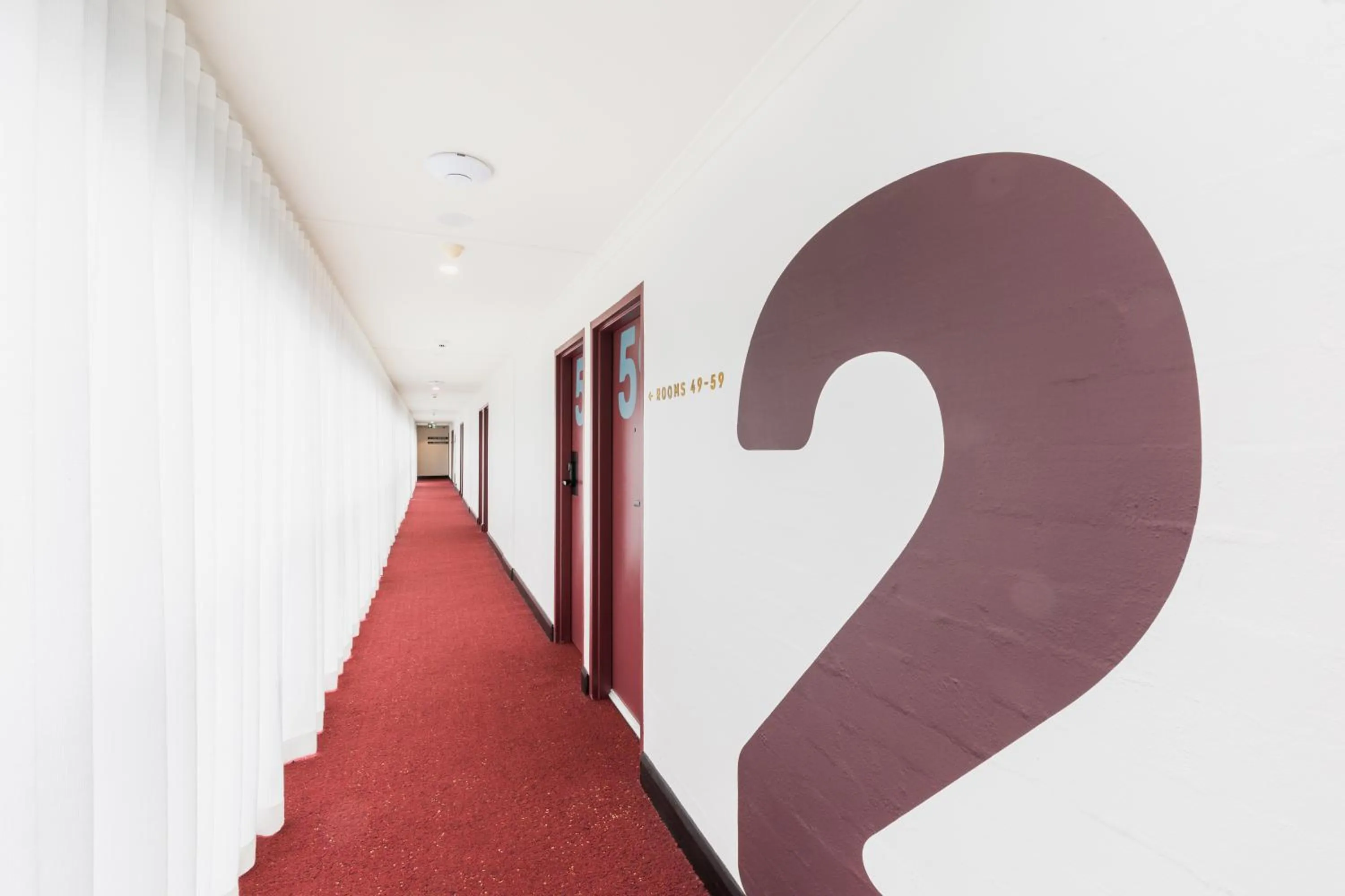 Facade/entrance in Statesman Hotel