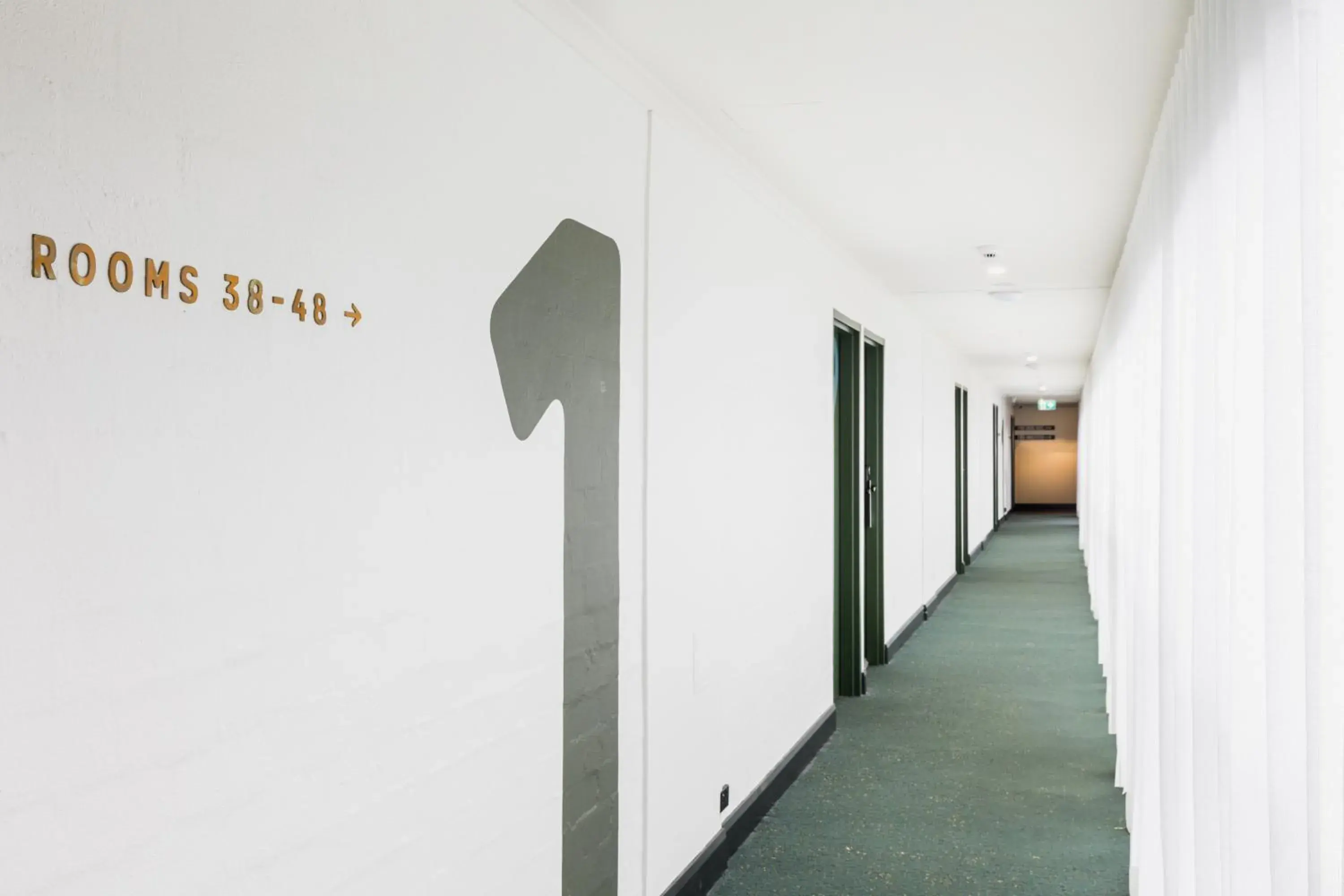 Queen Room with Balcony in Statesman Hotel Queen Room with Balcony in Statesman Hotel