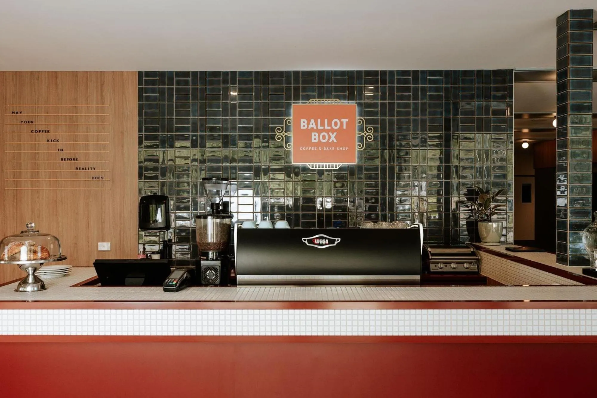 Property building in Statesman Hotel