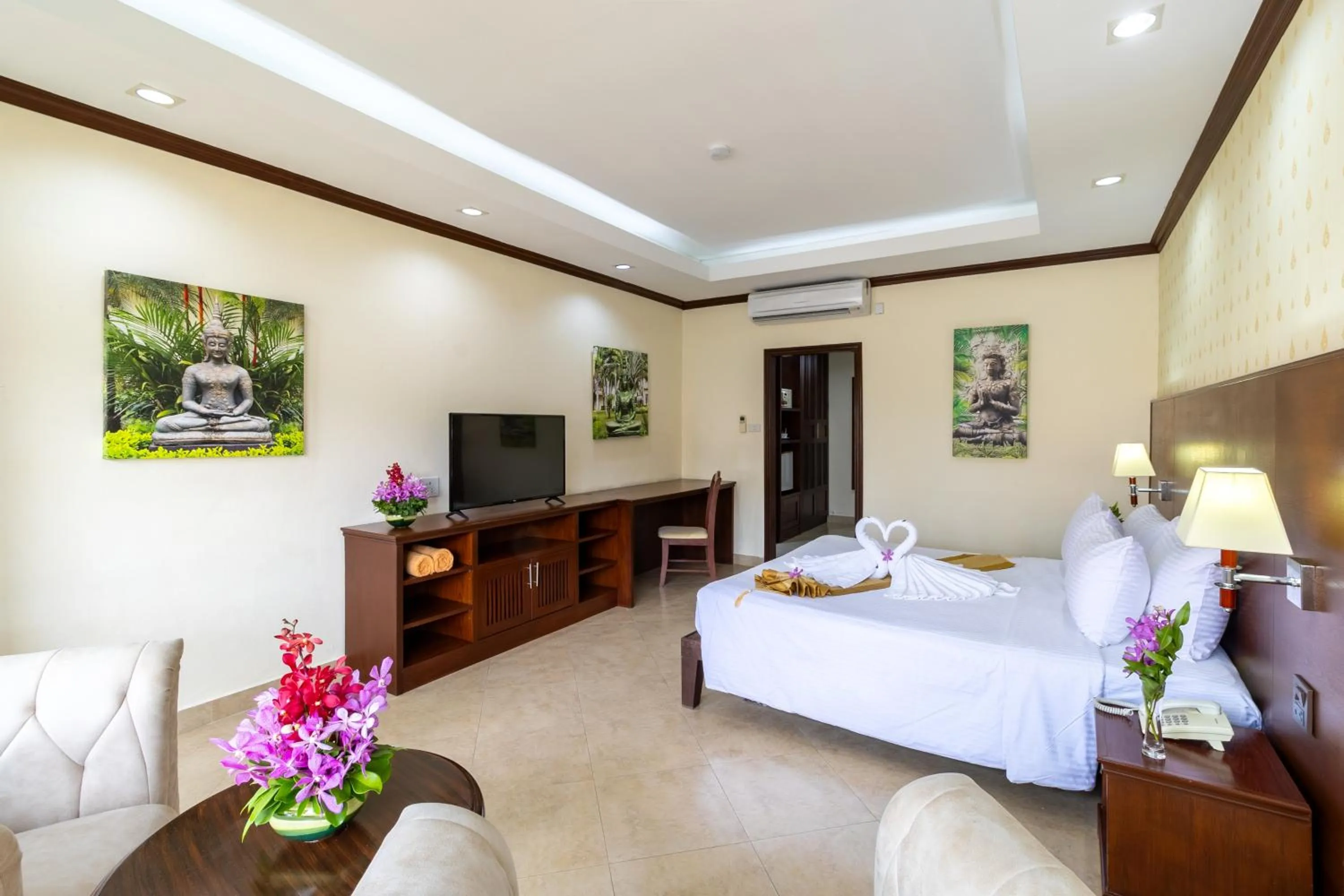 Bed in Thai Garden Resort