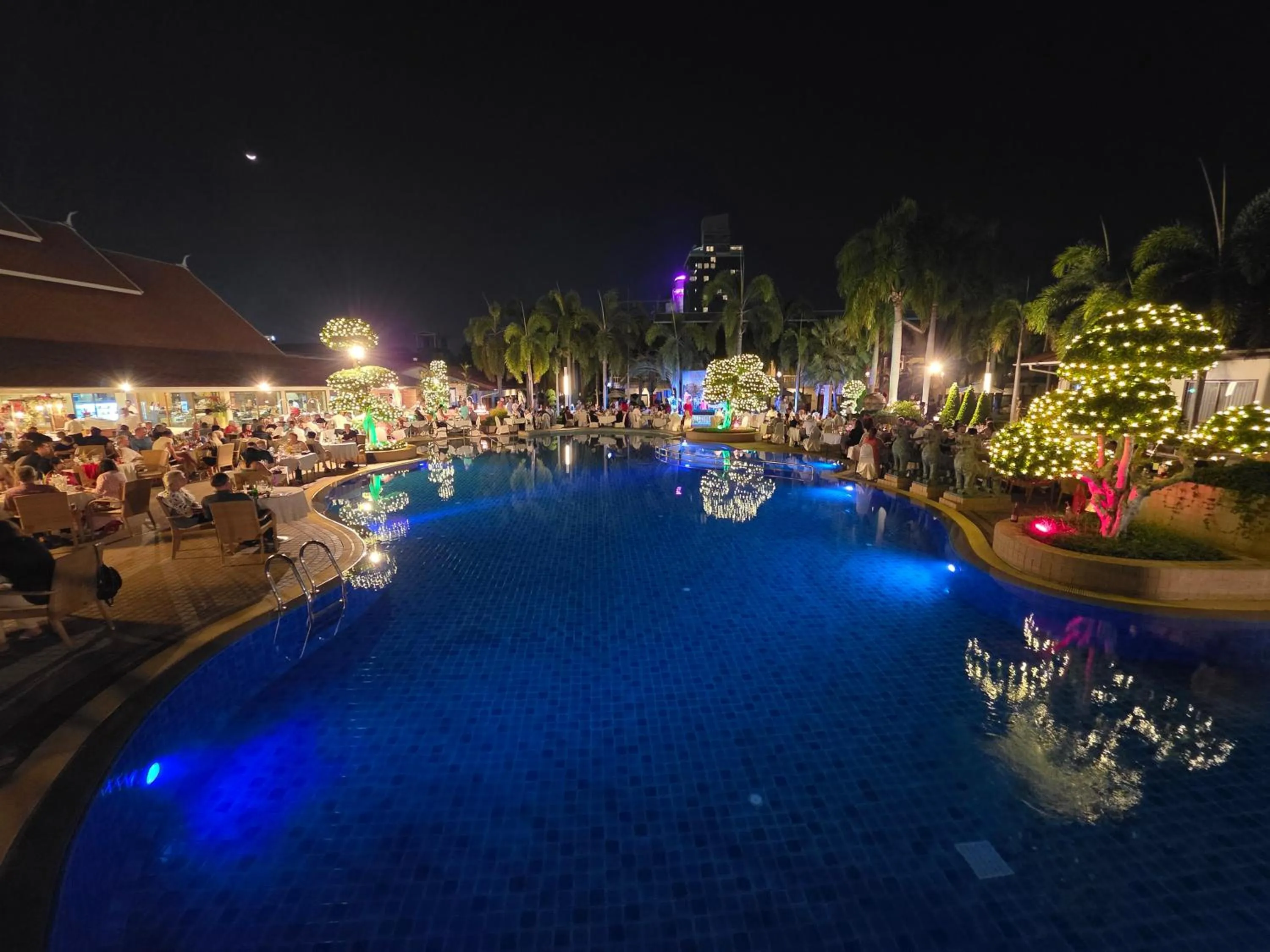 Pool view in Thai Garden Resort
