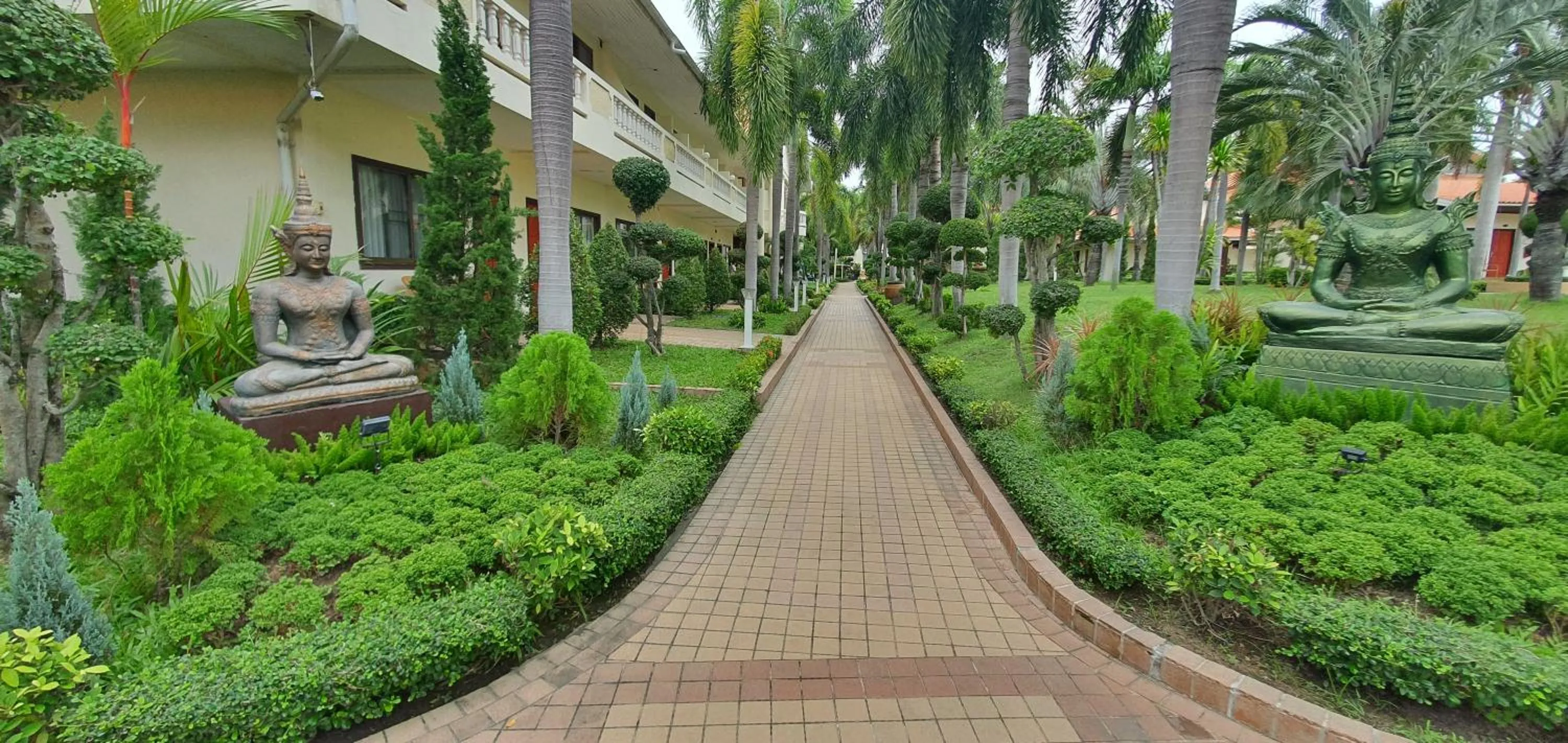 Garden in Thai Garden Resort