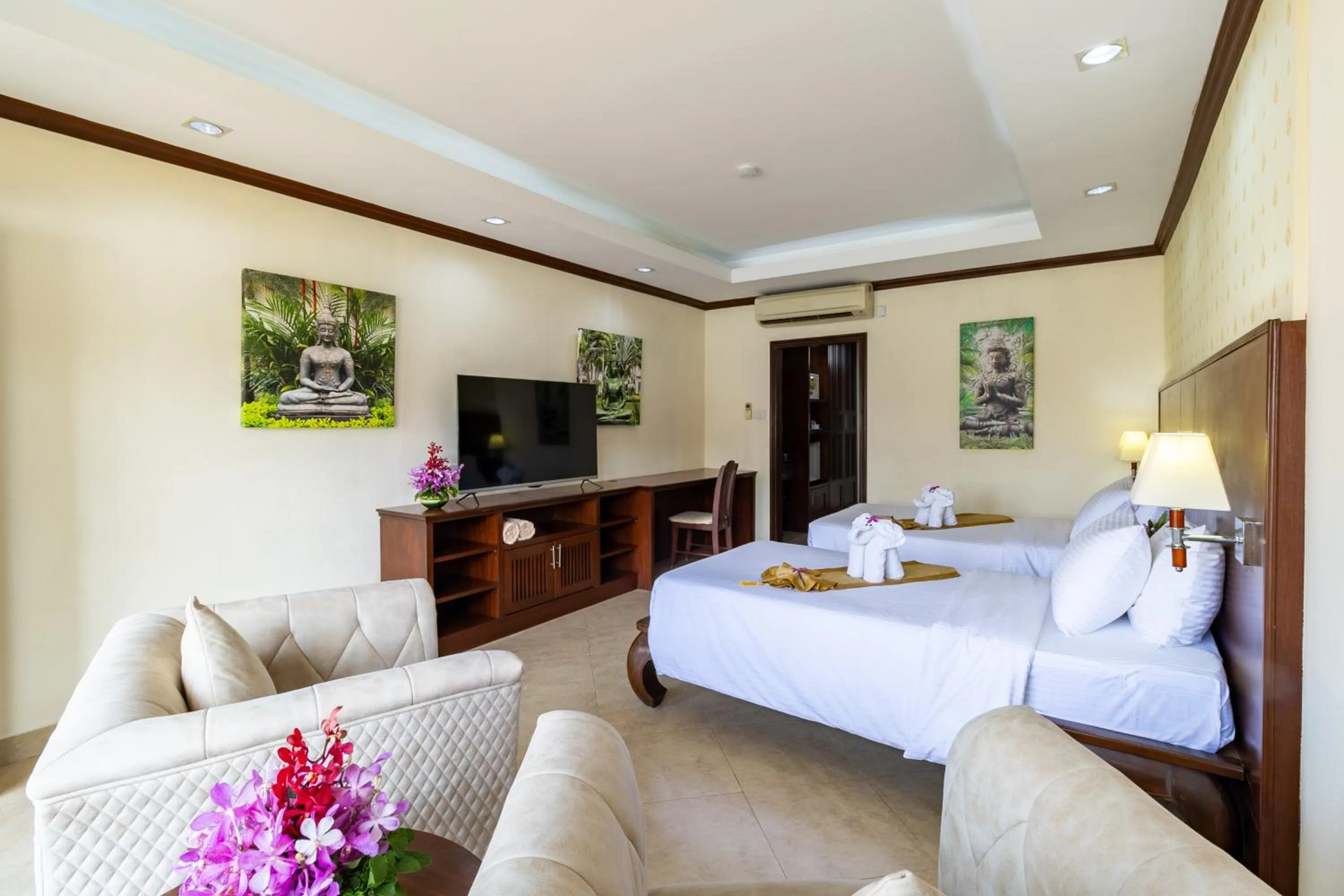 Bed in Thai Garden Resort