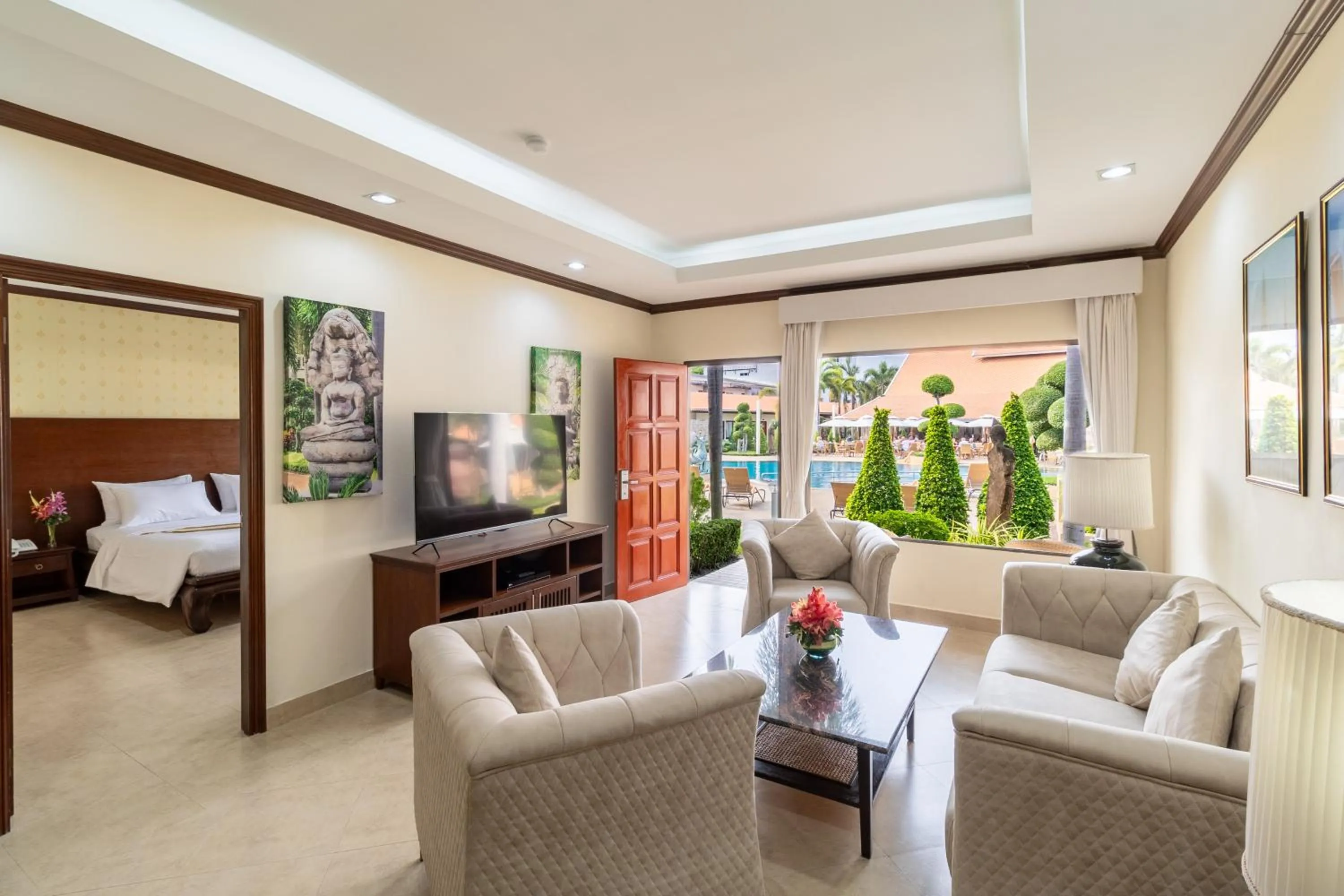 Living room, Bed in Thai Garden Resort