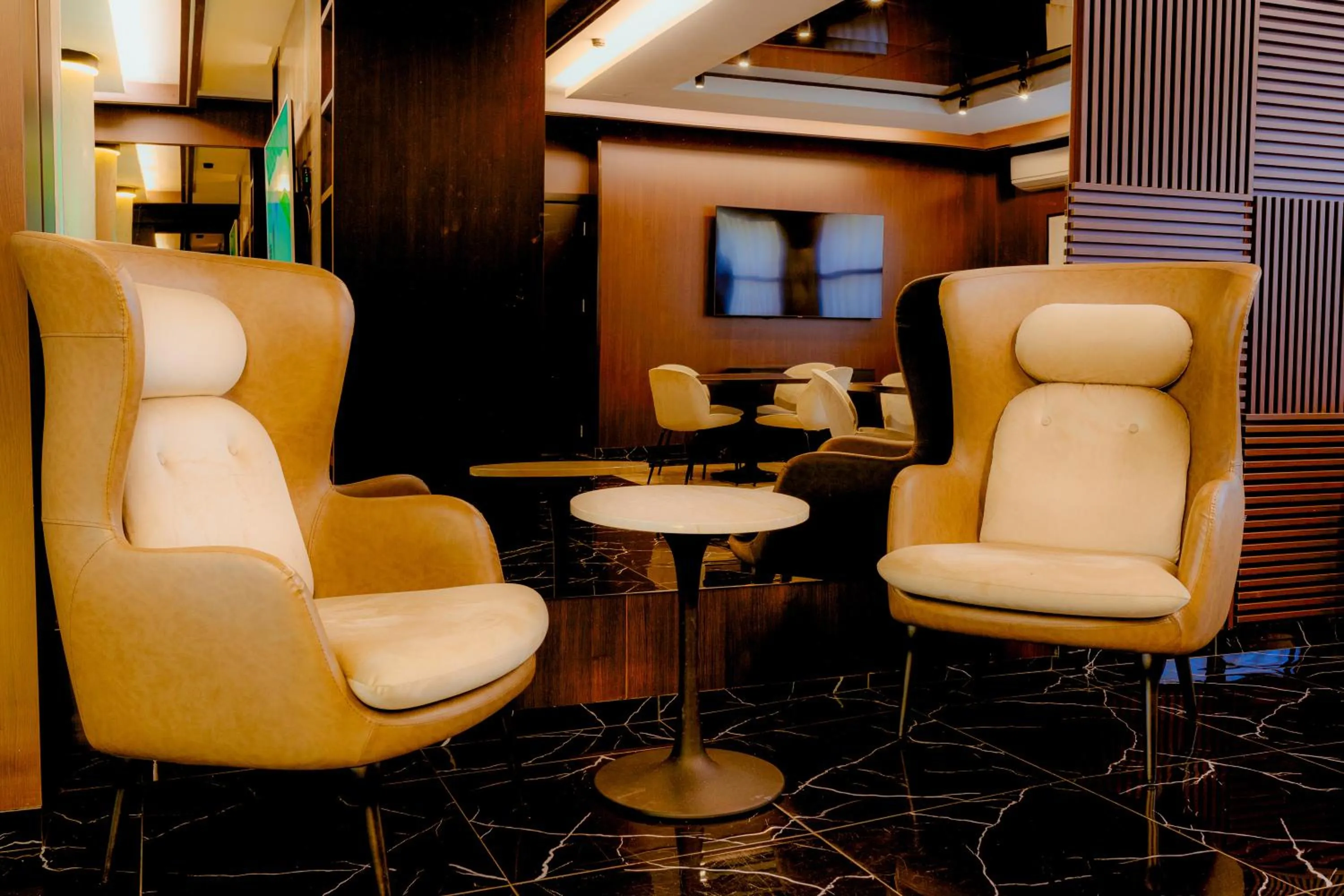 Restaurant/places to eat in Nobel Gallery Hotel