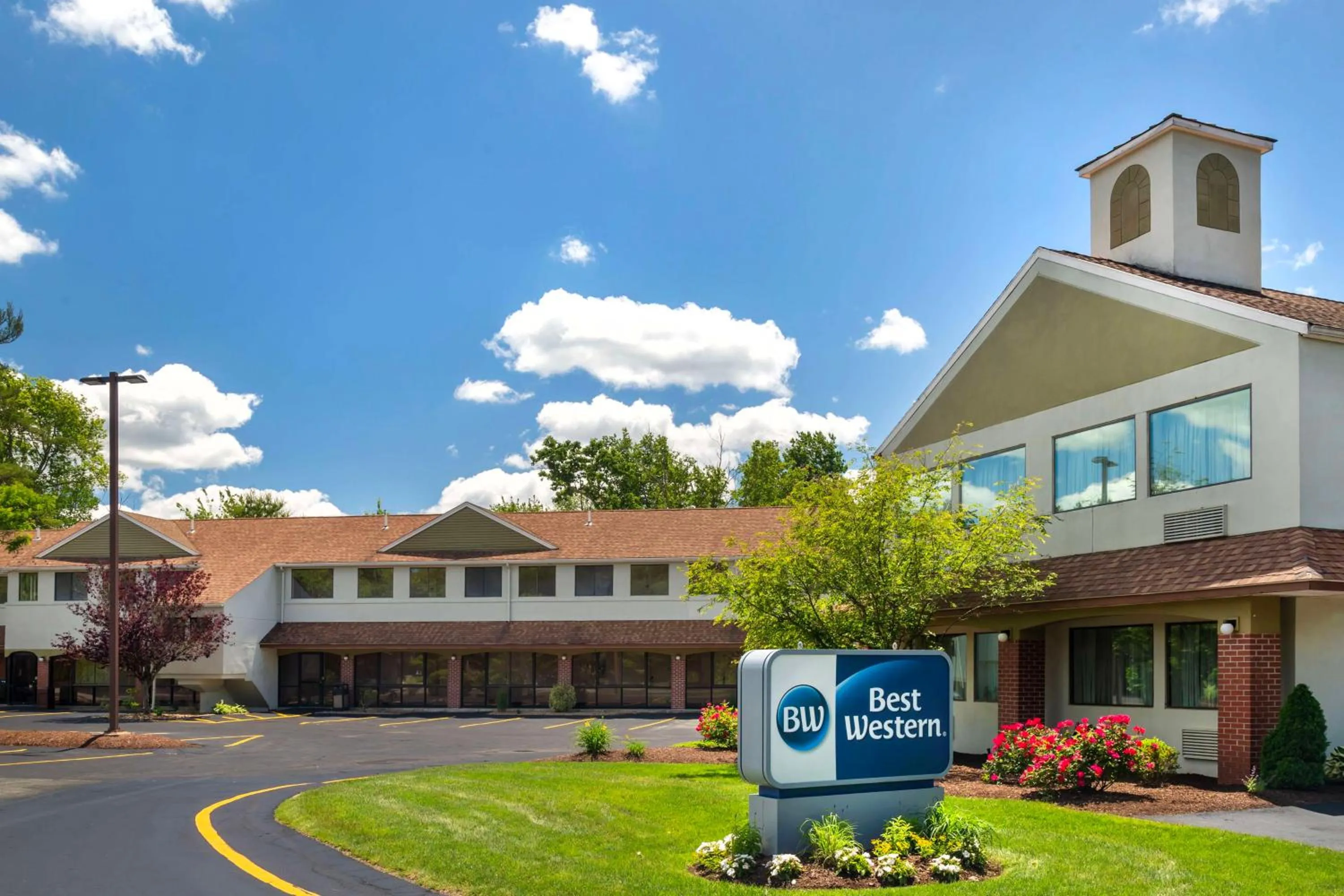 Property building in Best Western Rockland