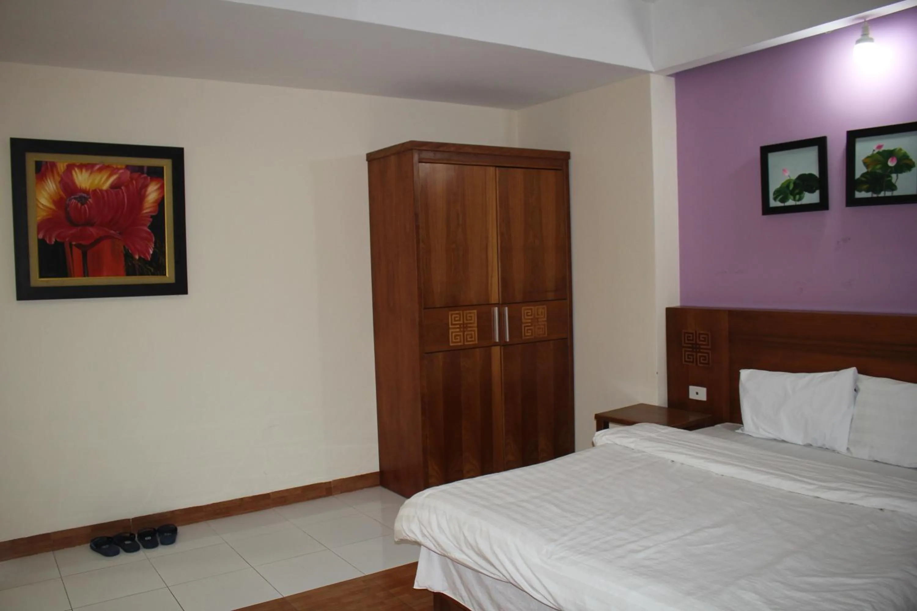 Bedroom, Bed in An Phú Motel