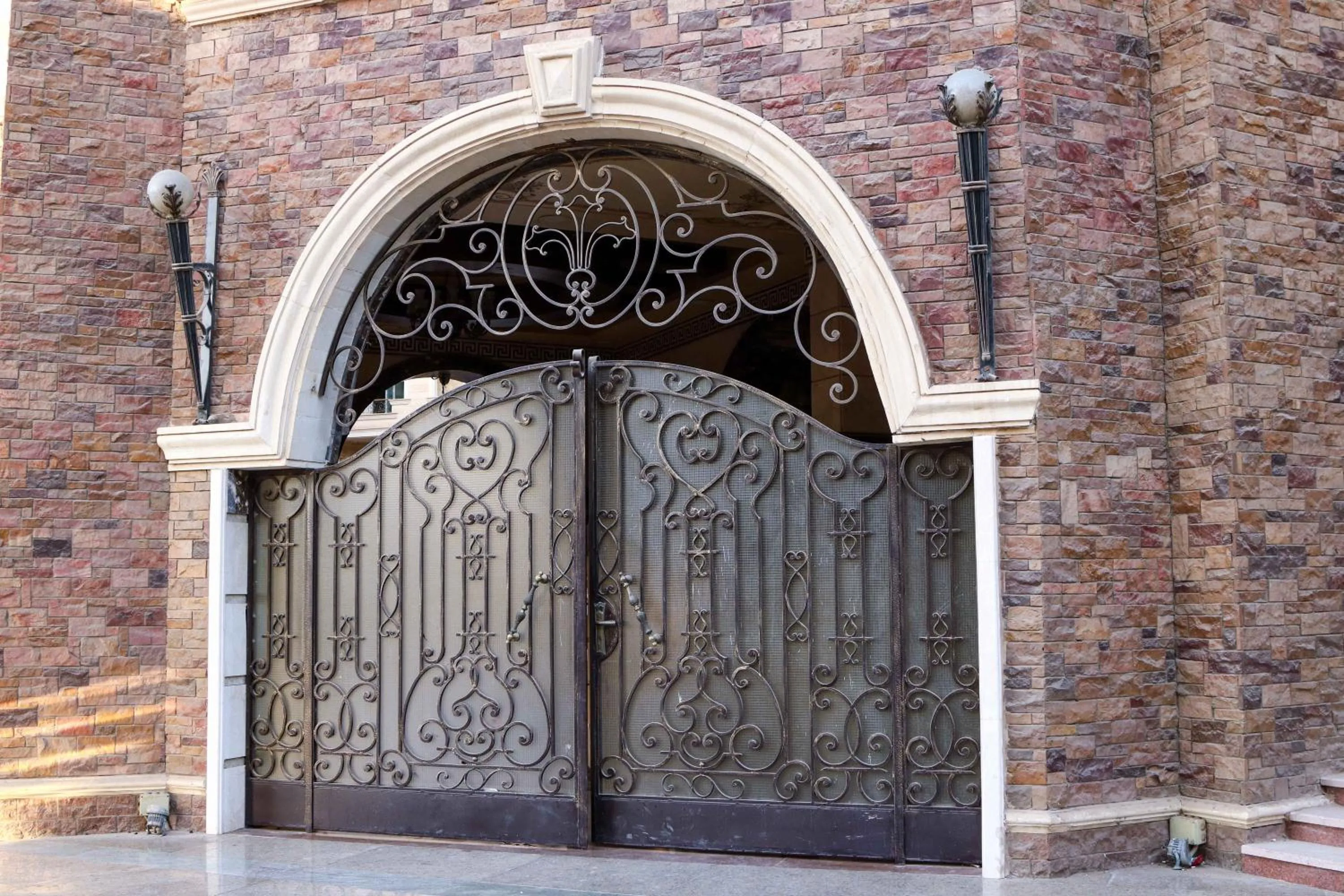 Property building in Elite Pyramids Boutique Hotel