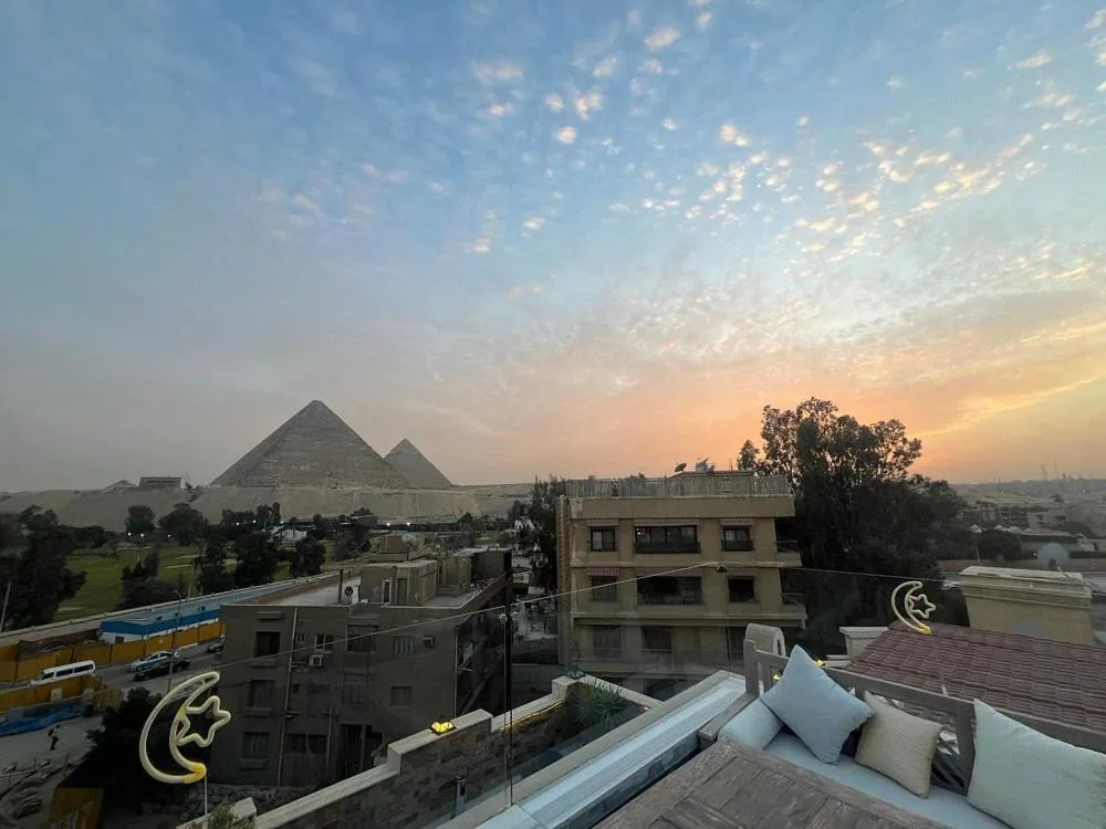 Restaurant/places to eat in Elite Pyramids Boutique Hotel