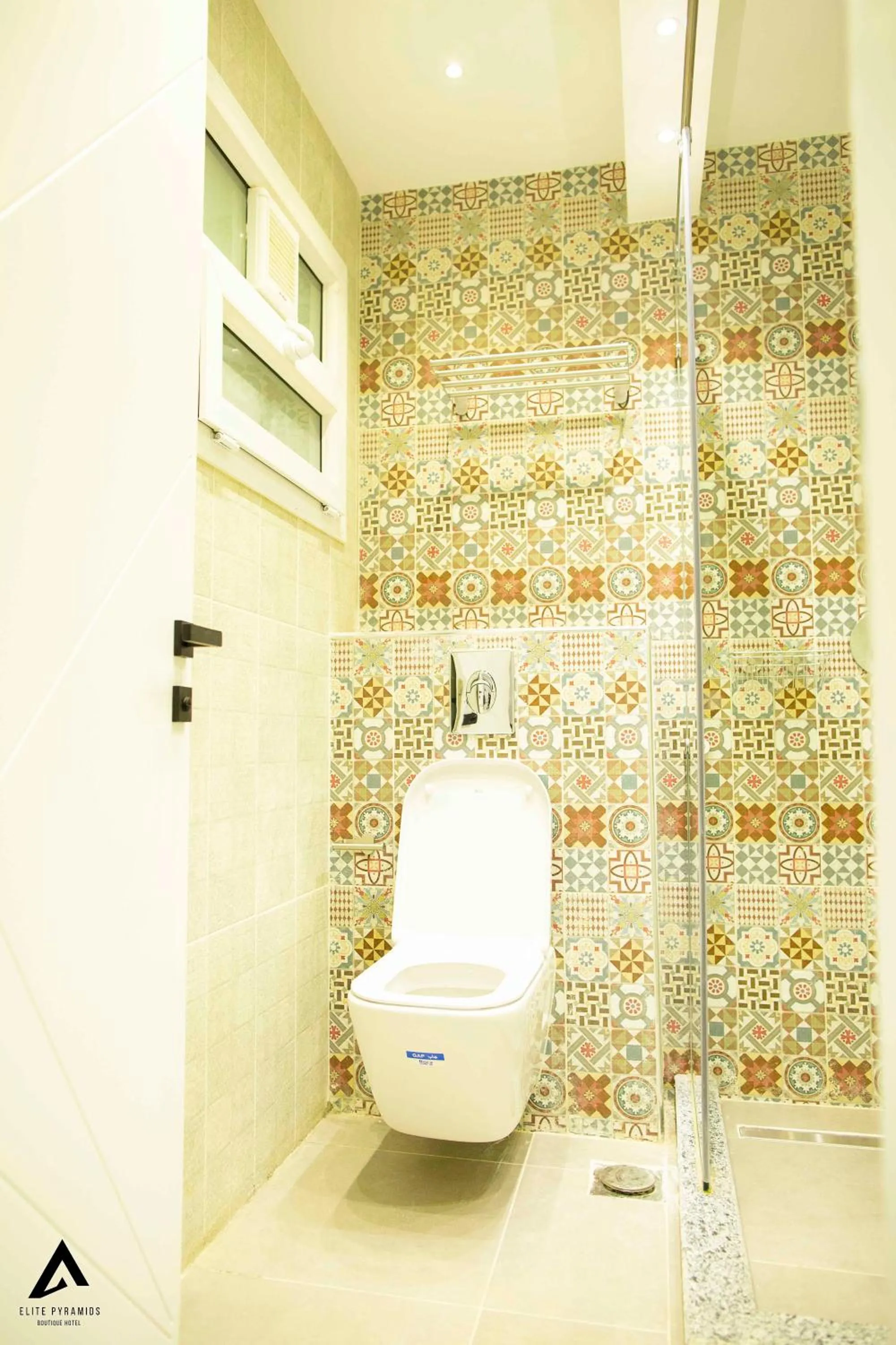 Shower in Elite Pyramids Boutique Hotel