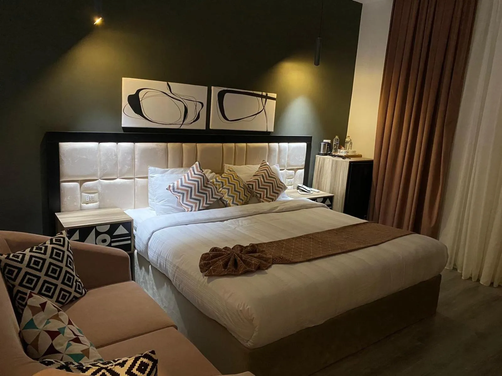 Photo of the whole room, Bed in Elite Pyramids Boutique Hotel