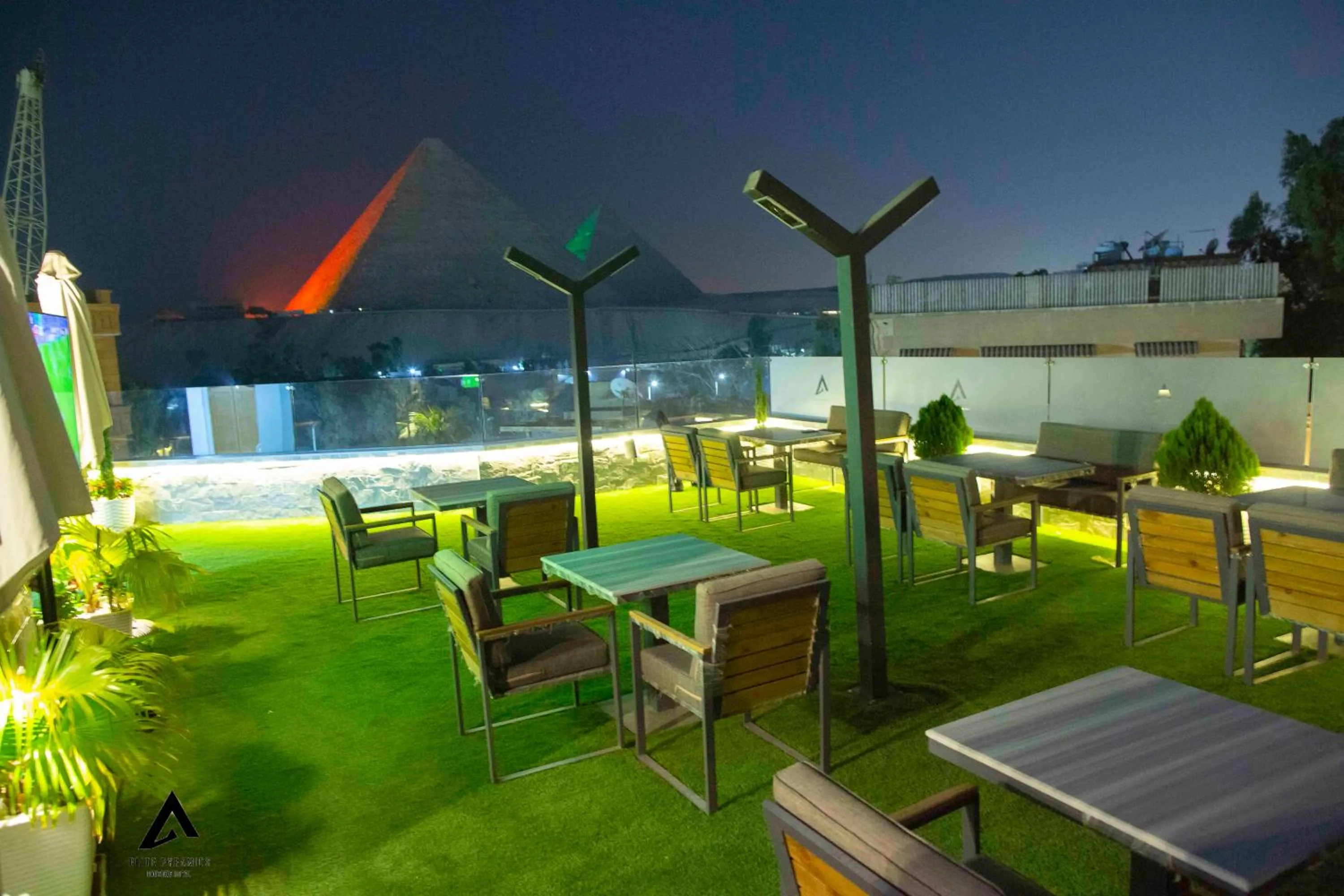 Restaurant/places to eat in Elite Pyramids Boutique Hotel