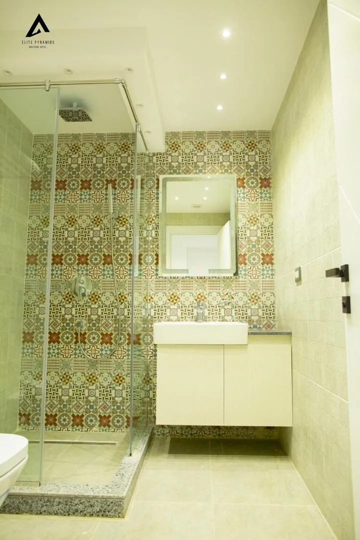 Shower in Elite Pyramids Boutique Hotel
