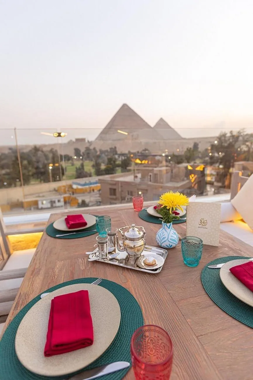 Restaurant/places to eat in Elite Pyramids Boutique Hotel