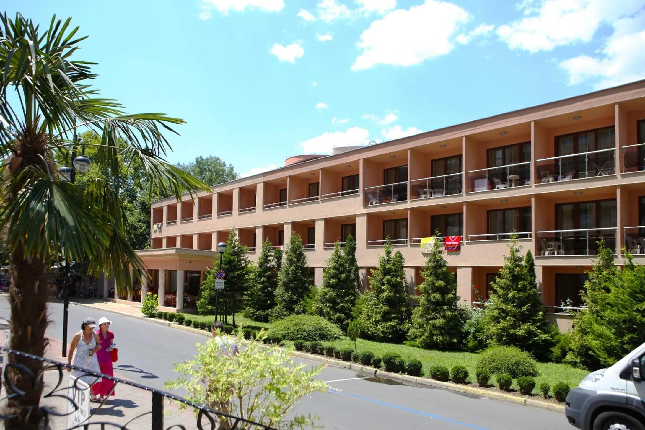 Facade/entrance in Hotel Yunona - All Inclusive