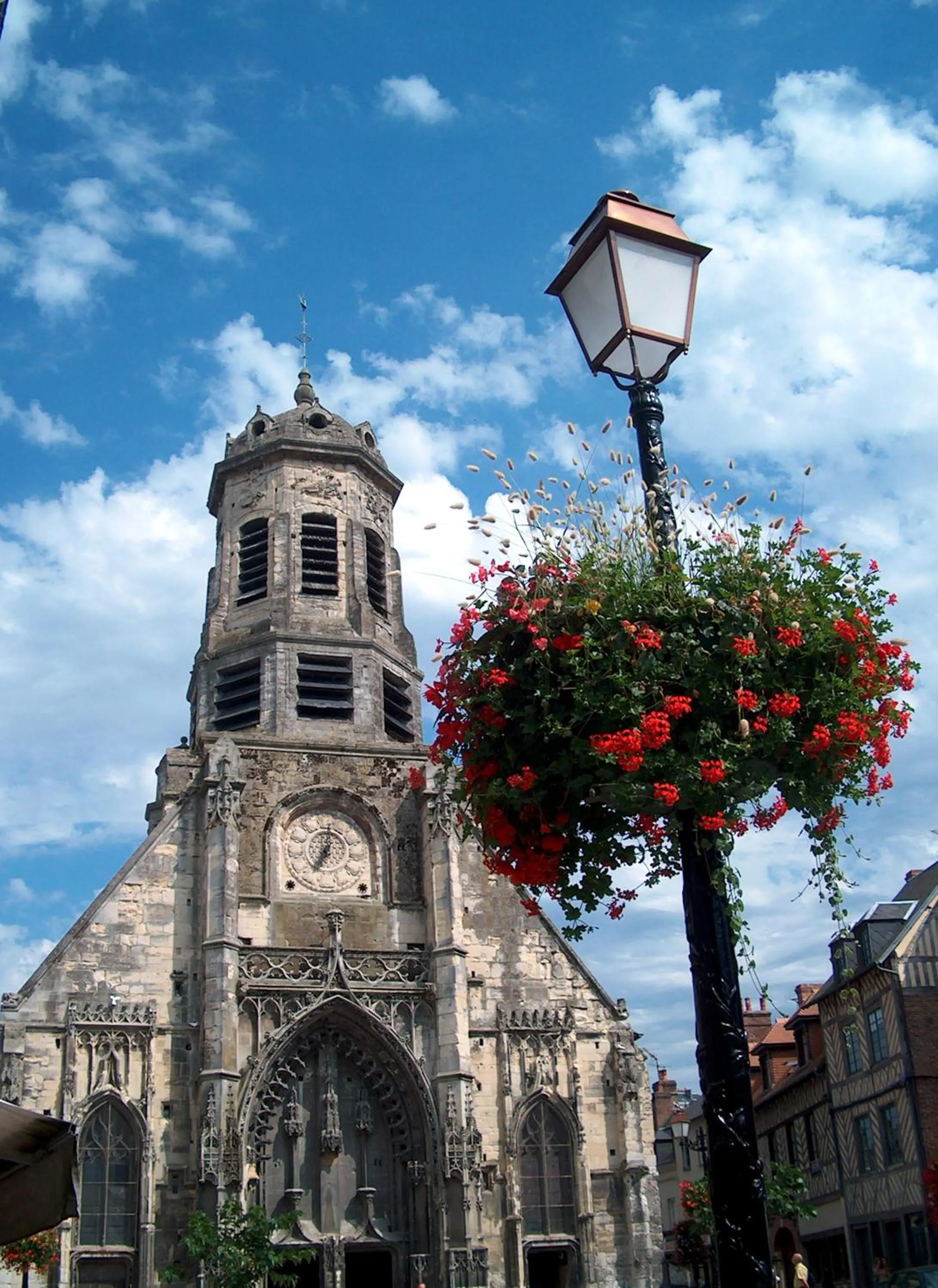 Area and facilities in Au 14 Honfleur parking privé