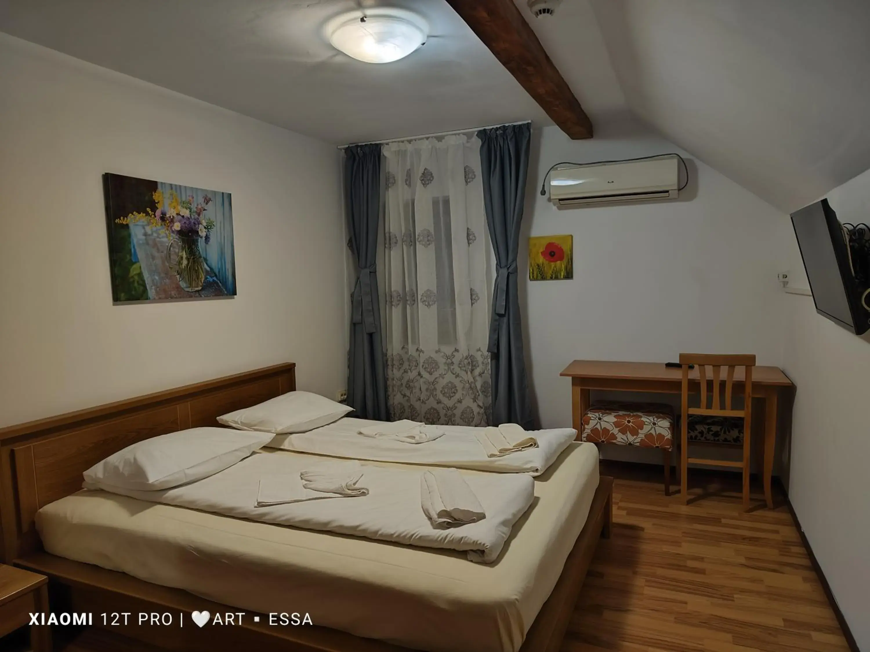 Double or Twin Room in Pensiunea Buon Gusto Sibiu-motorcyle friendly,city center Double or Twin Room in Pensiunea Buon Gusto Sibiu-motorcyle friendly,city center