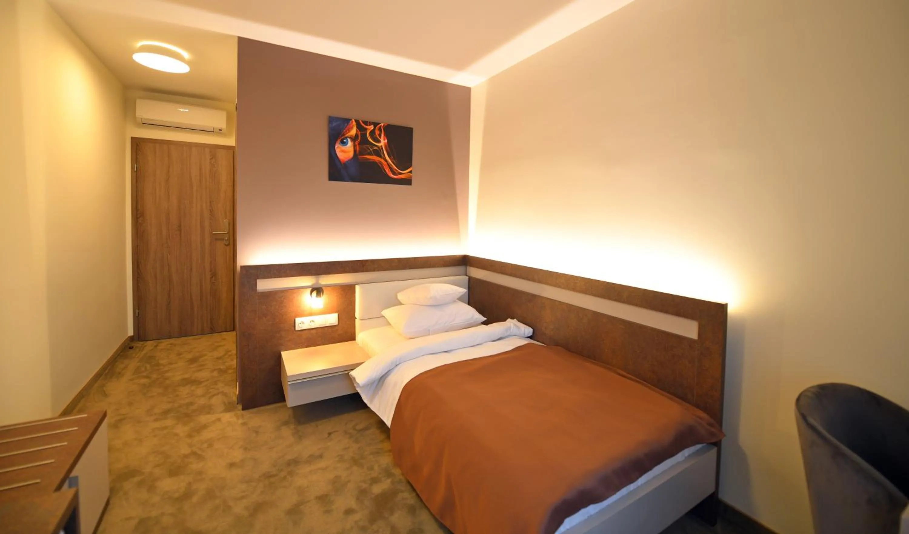 Bed in HoHa Boutique Hotel