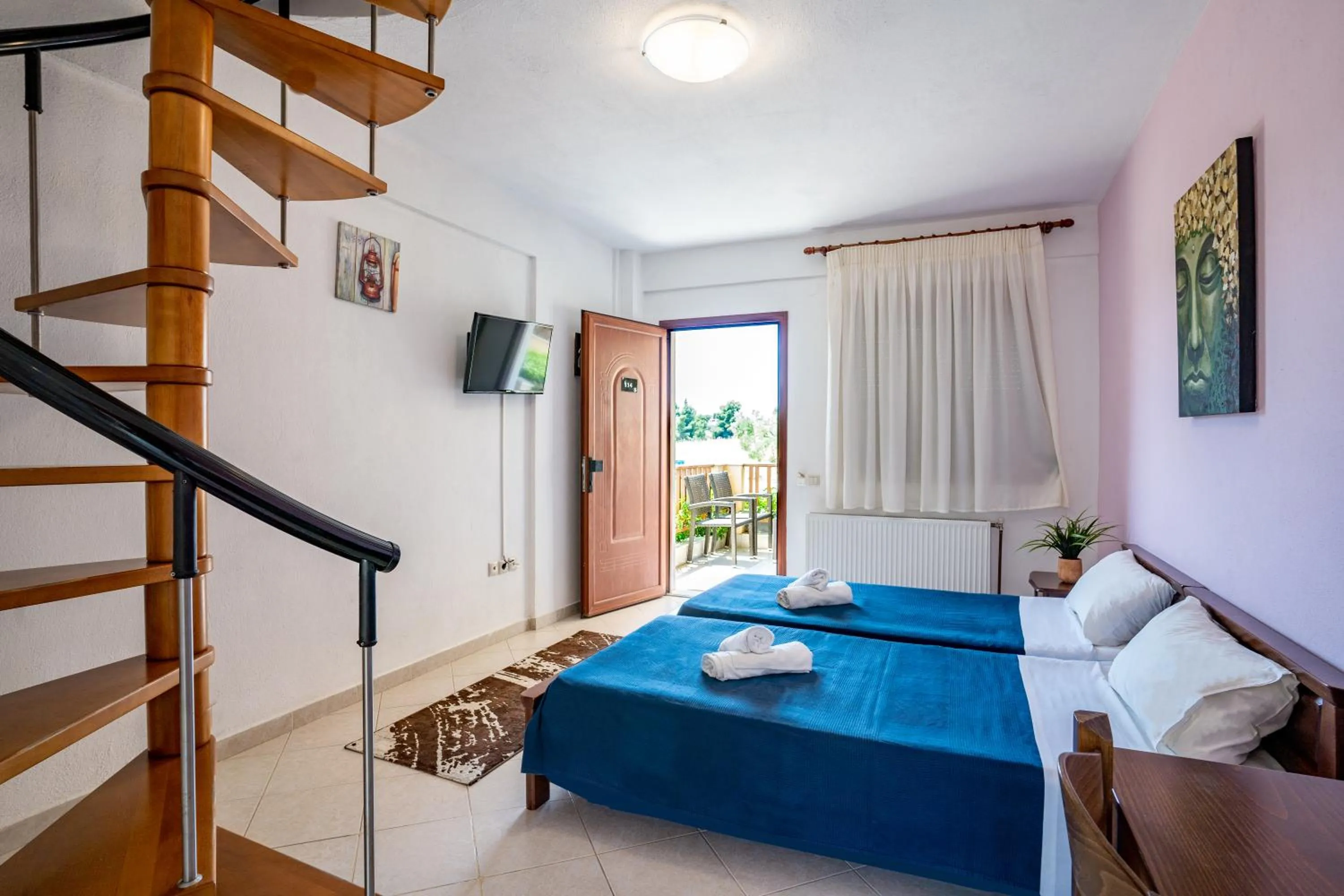 Bedroom, Bed in Erifili Kallithea